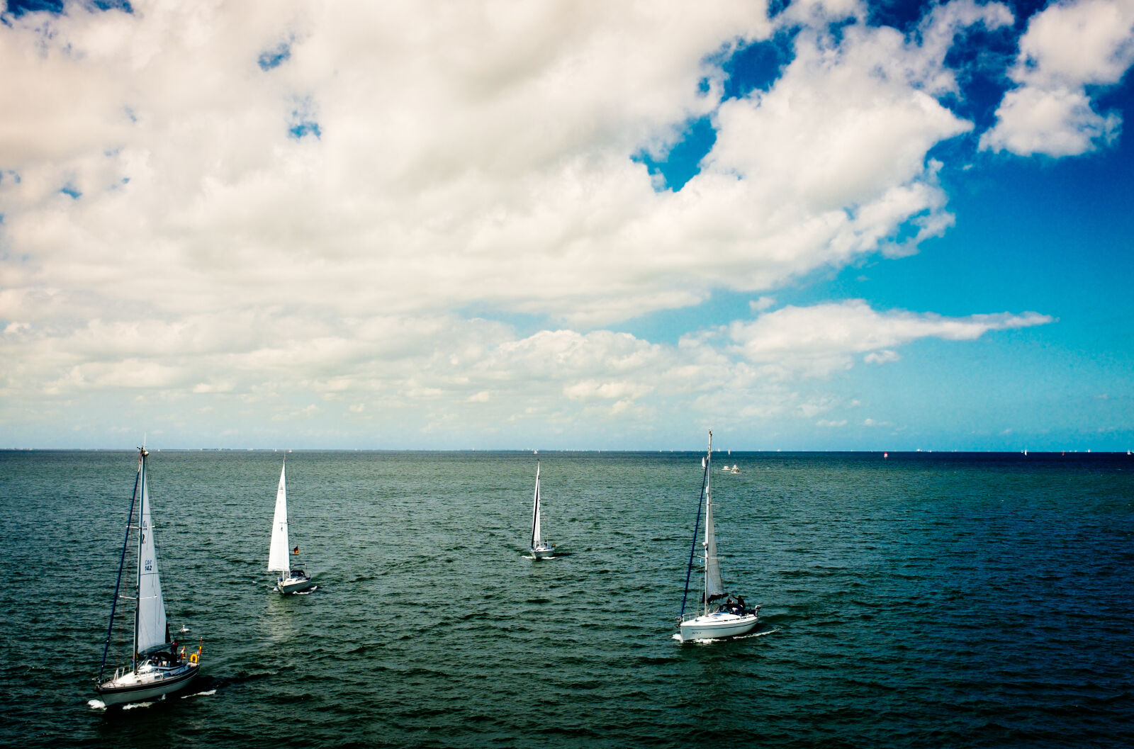 Fujifilm X100T sample photo. White, sail, boat, on photography