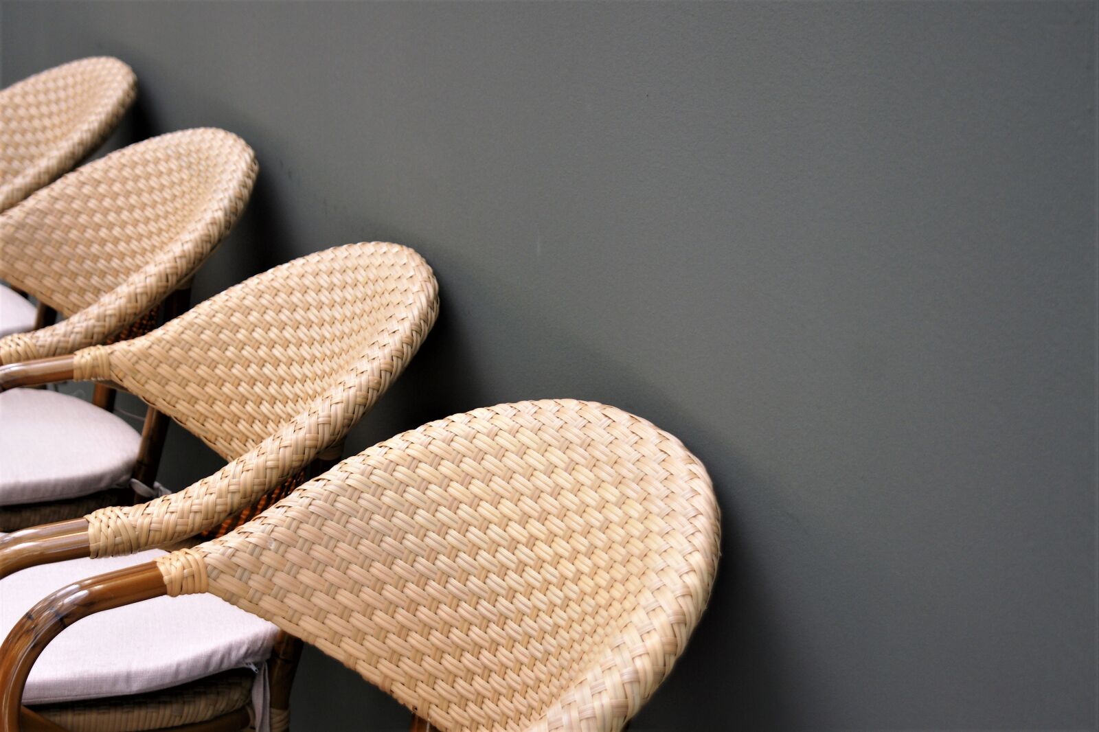 Sony Alpha DSLR-A700 sample photo. Chair, chairs, teaching photography