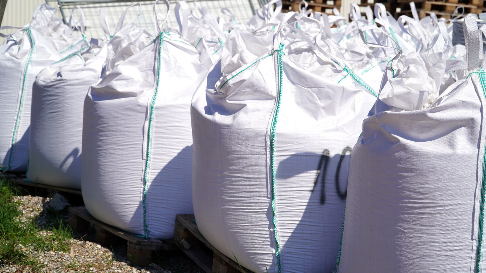 Sony E PZ 18-105mm F4 G OSS sample photo. Bags, sand bags, jute photography