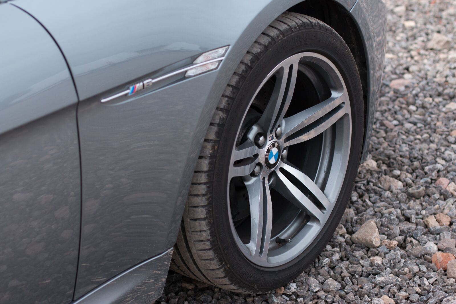 Canon EOS 70D + Canon EF 50mm F1.4 USM sample photo. Cars, auto, automobile photography