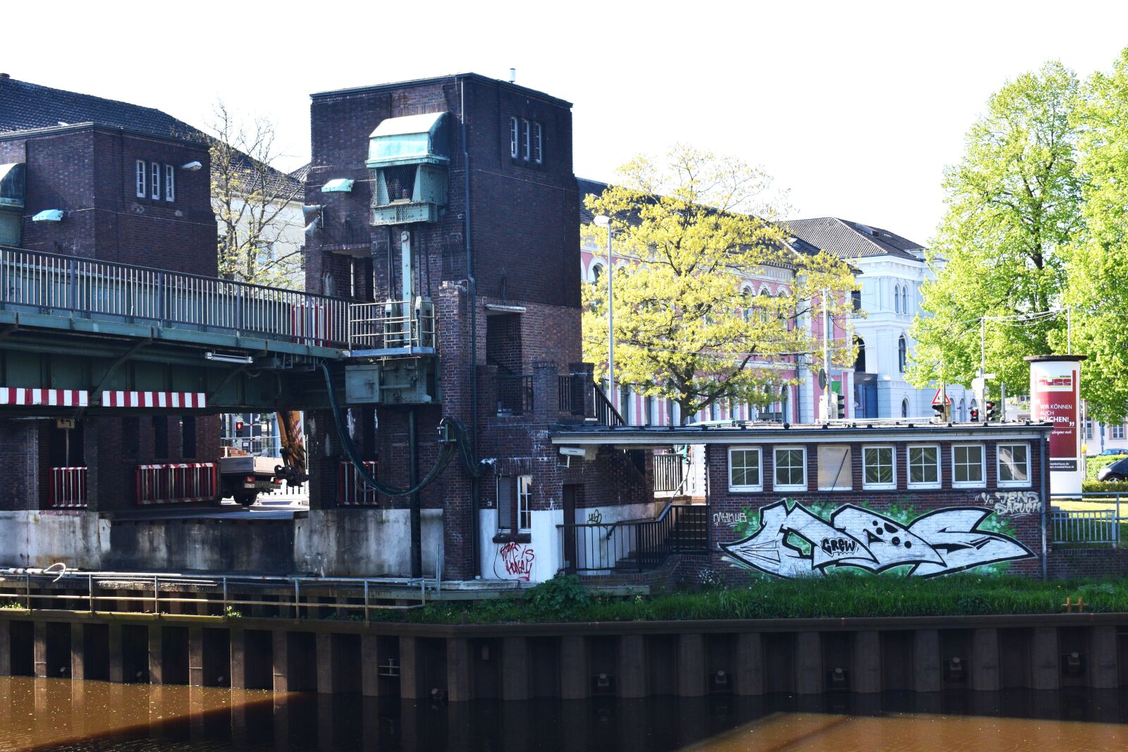 Nikon D3300 sample photo. Bridge, city, tower photography