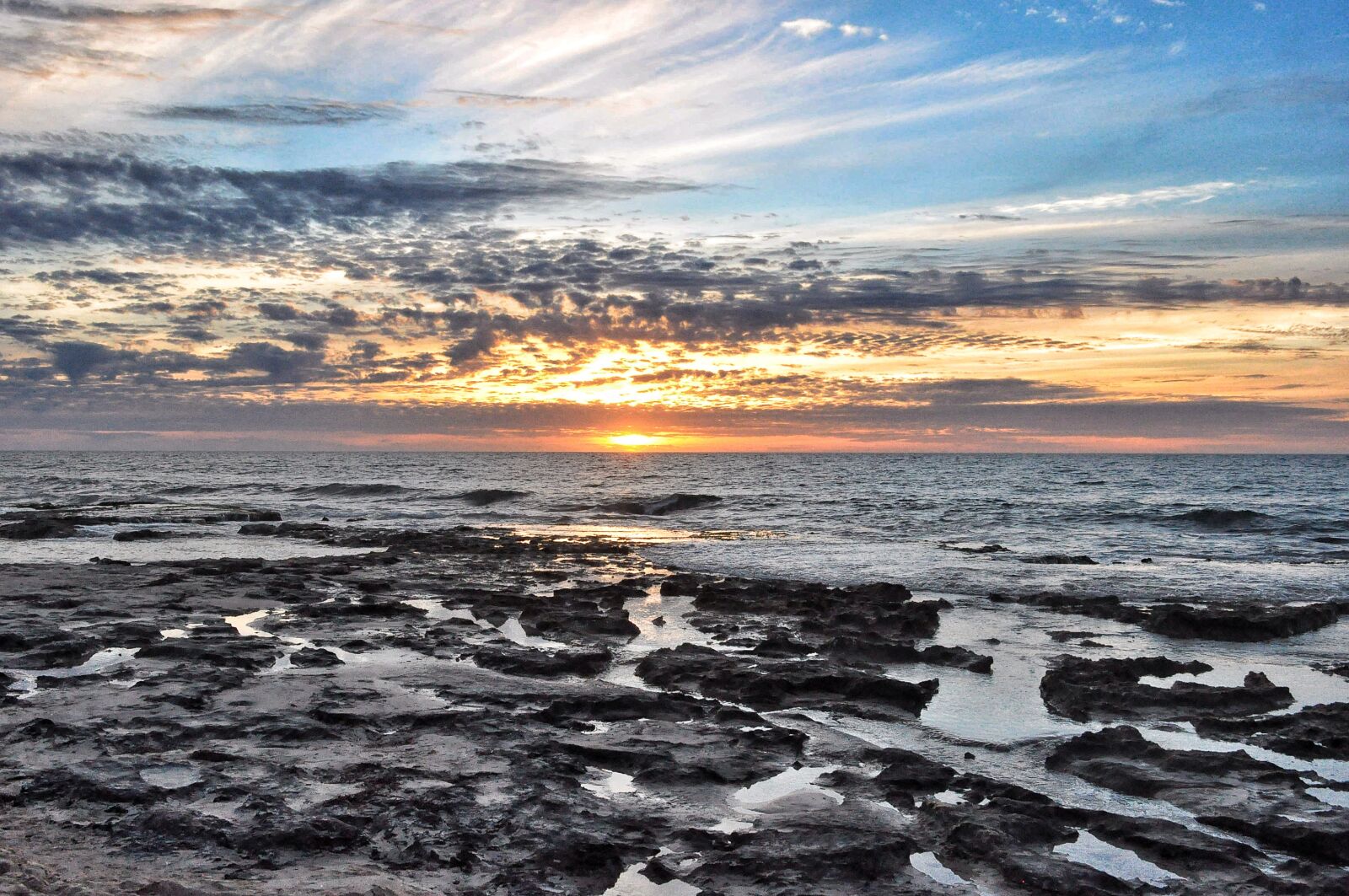 Nikon D90 sample photo. Ocean, rocks, beach photography