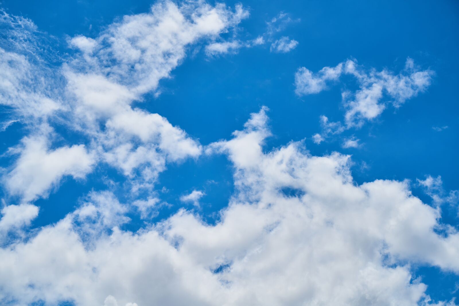 Sony a7R II sample photo. Cloud, air, sky photography
