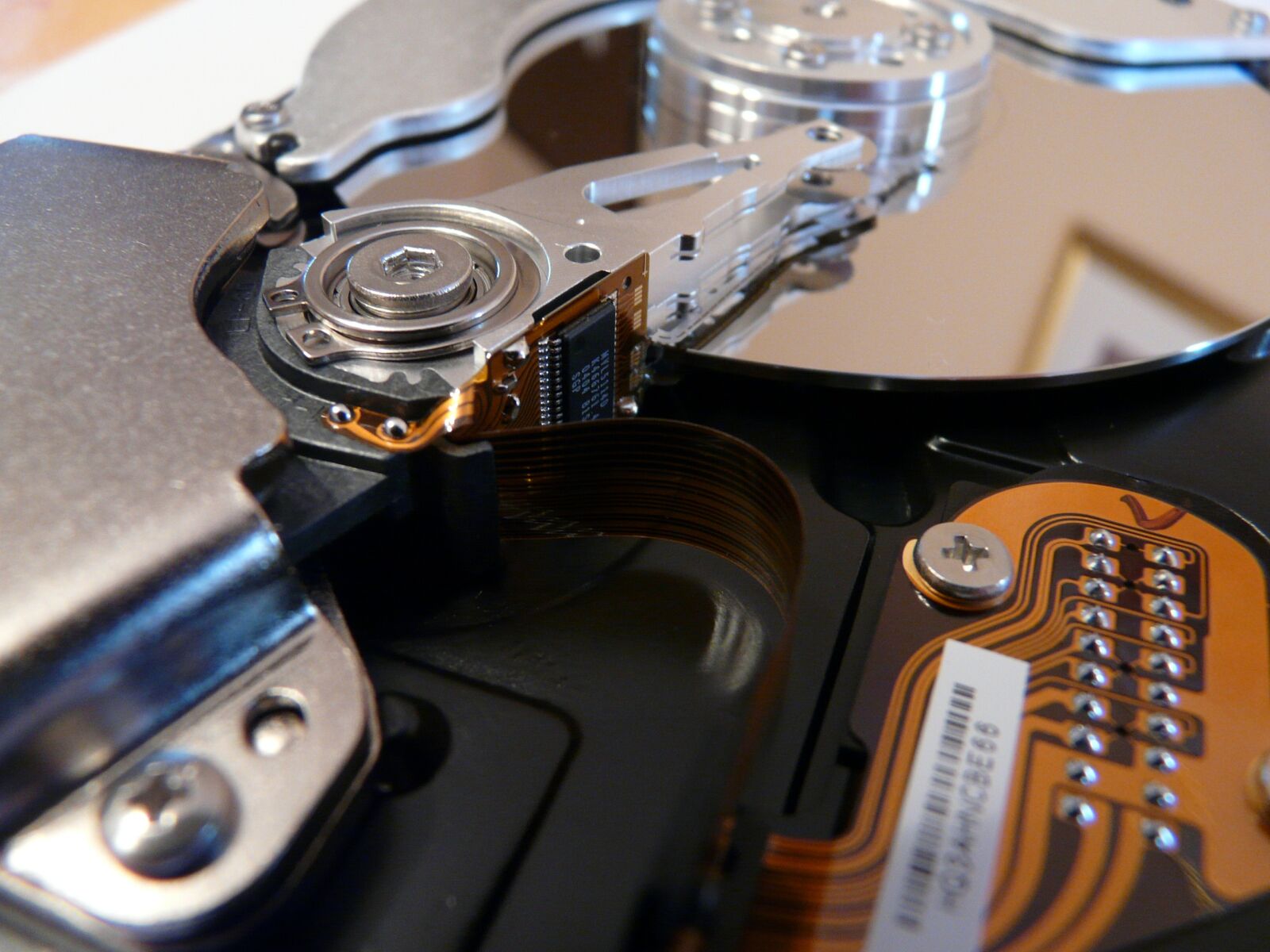 Panasonic DMC-FZ18 sample photo. Hard drive, hardware, harddisk photography
