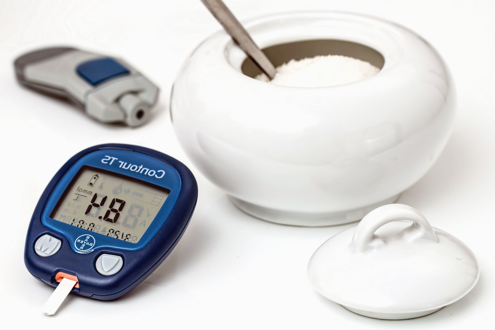 Canon EOS 70D sample photo. Diabetes, blood sugar meter photography