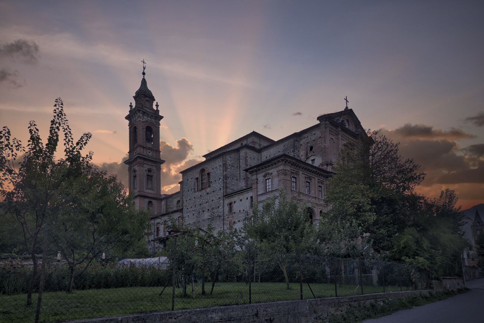 Canon EOS 6D + Canon EF 24-70mm F4L IS USM sample photo. Church, dusk, sunset photography