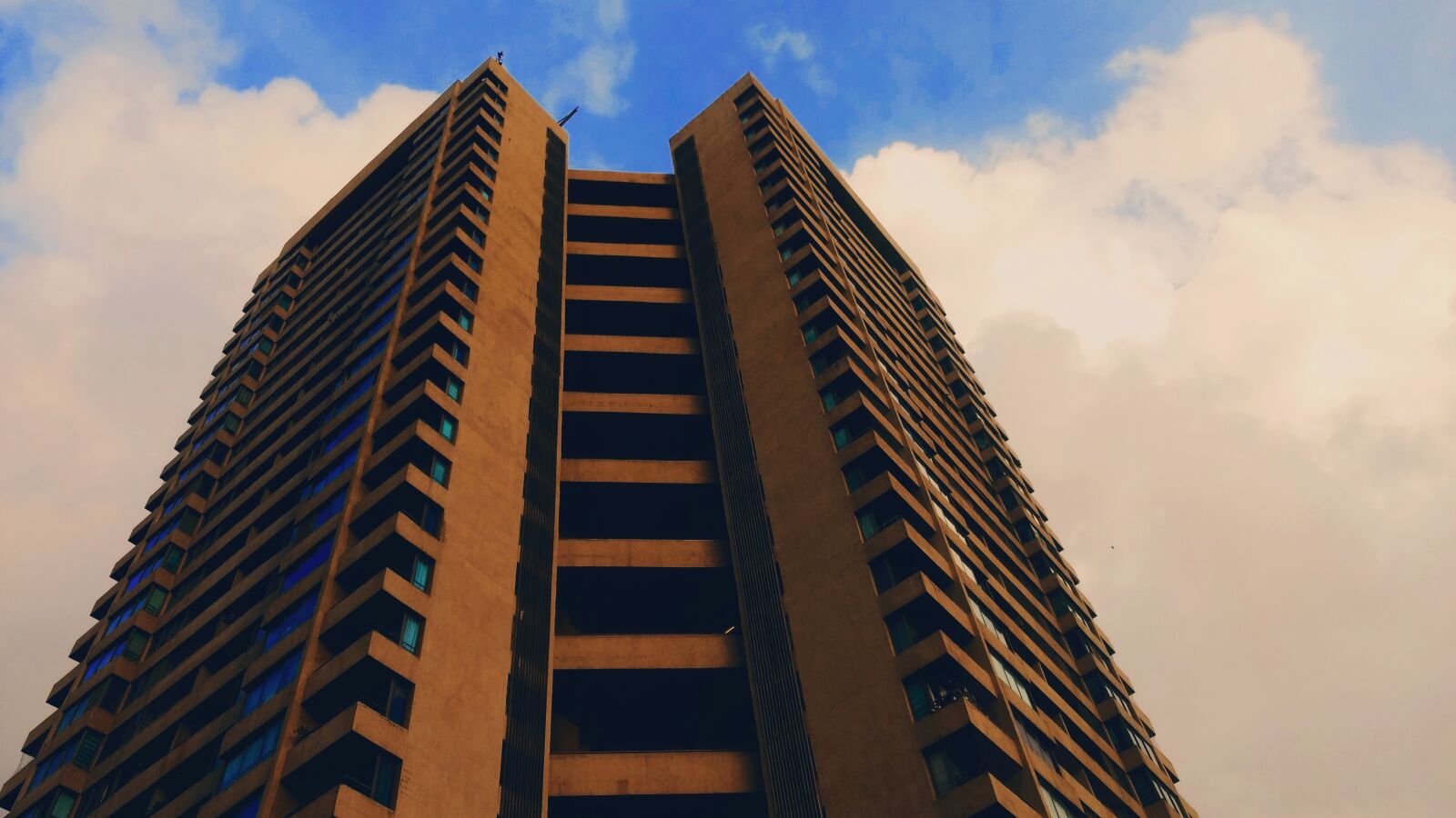 Motorola Moto G (4) sample photo. Building, buildings, architecture photography