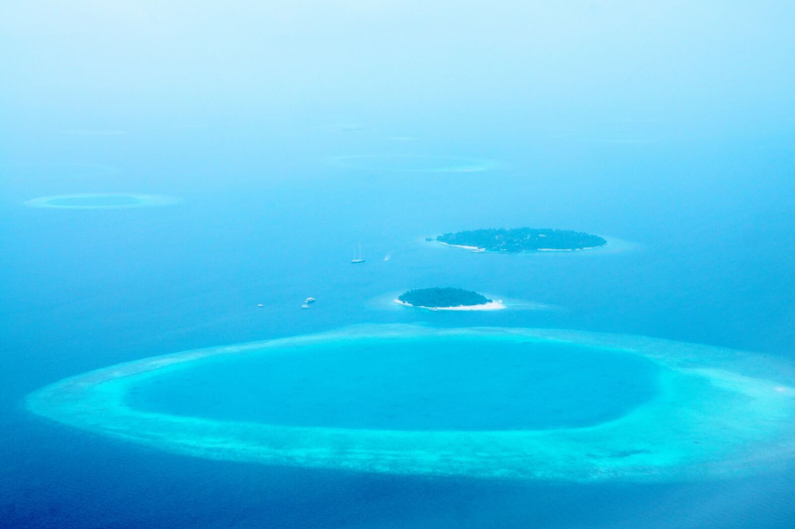 Sony Alpha NEX-5 sample photo. Maldives, island, blue photography