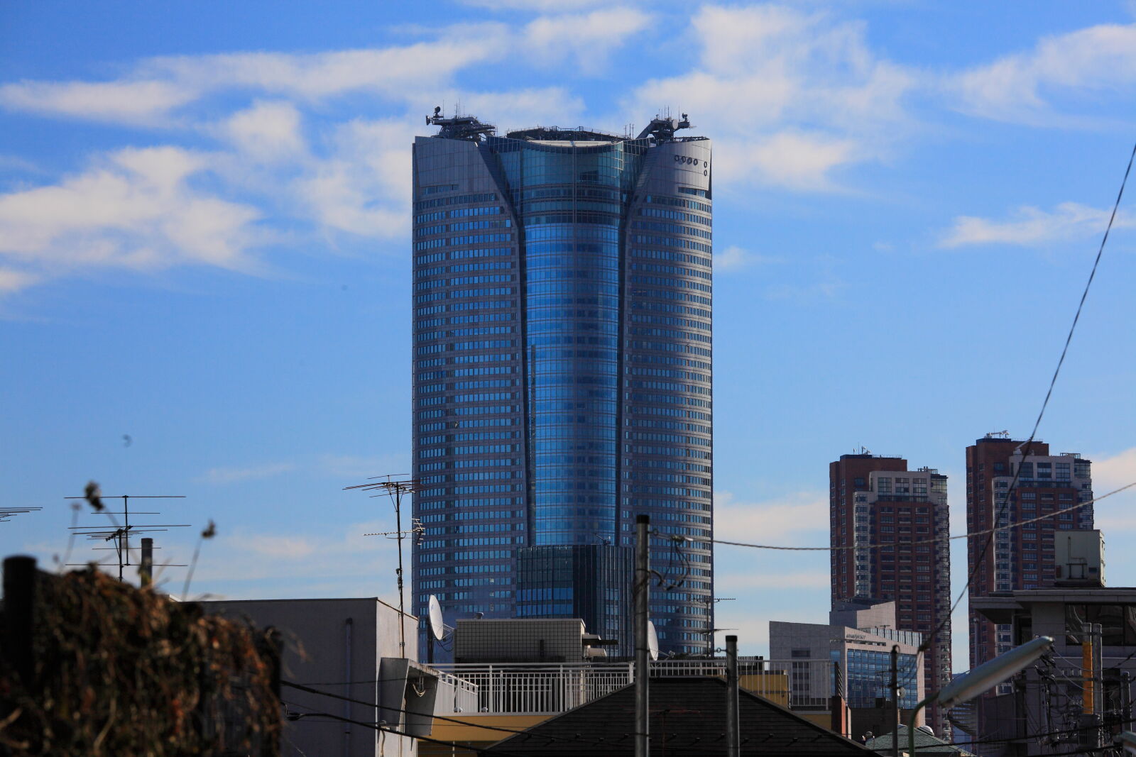 Canon EOS 5D Mark II + Canon EF 70-200mm F4L IS USM sample photo. Architecture, blue, building, glass photography