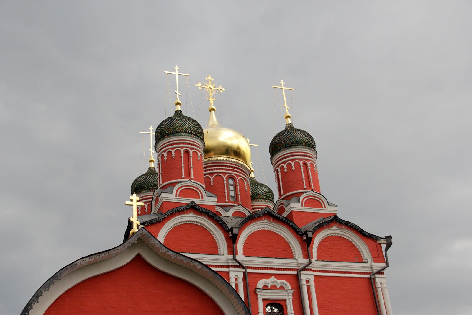 Canon EOS 550D (EOS Rebel T2i / EOS Kiss X4) sample photo. Church, architecture, russia photography