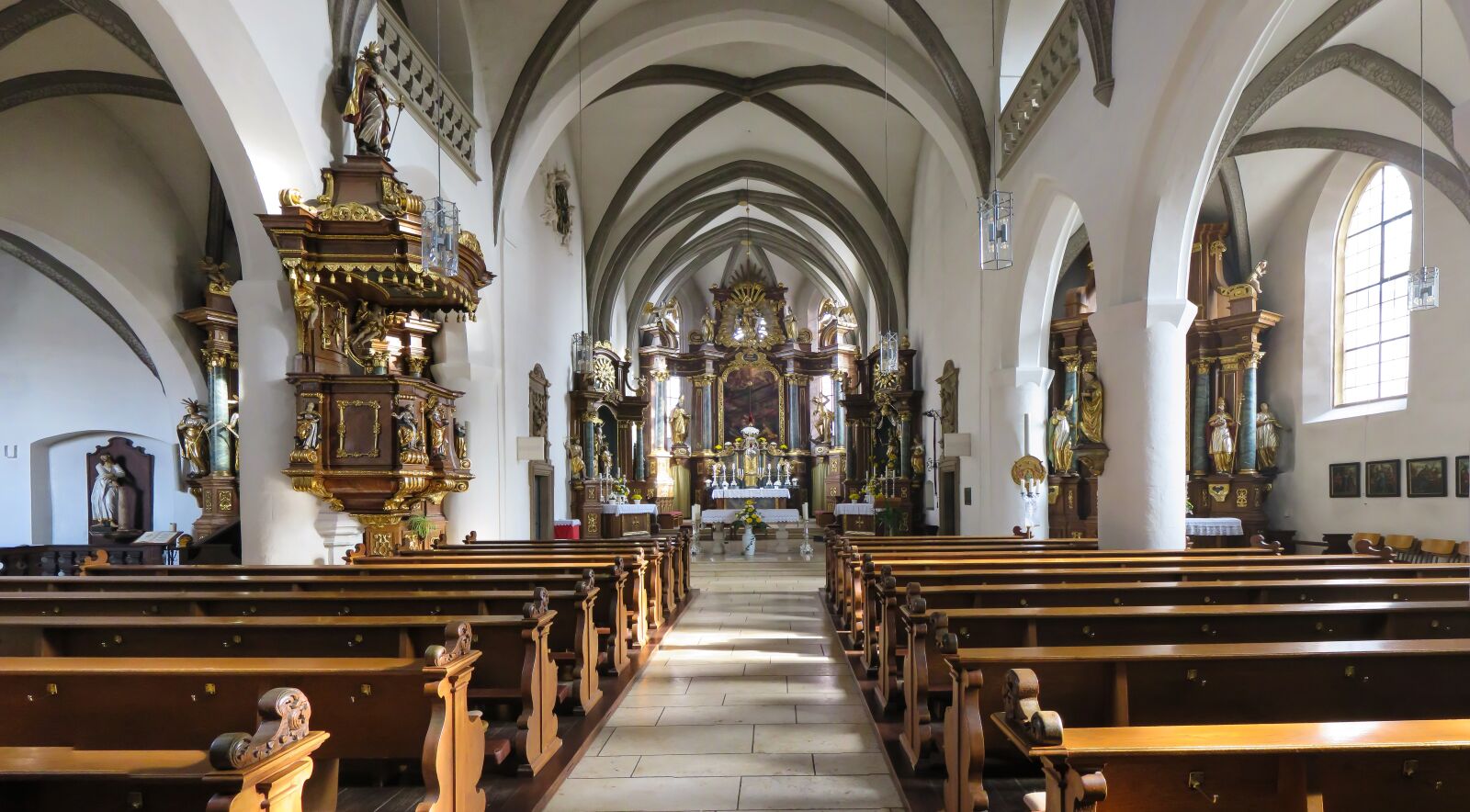Canon PowerShot SX710 HS sample photo. Religion, church, architecture photography