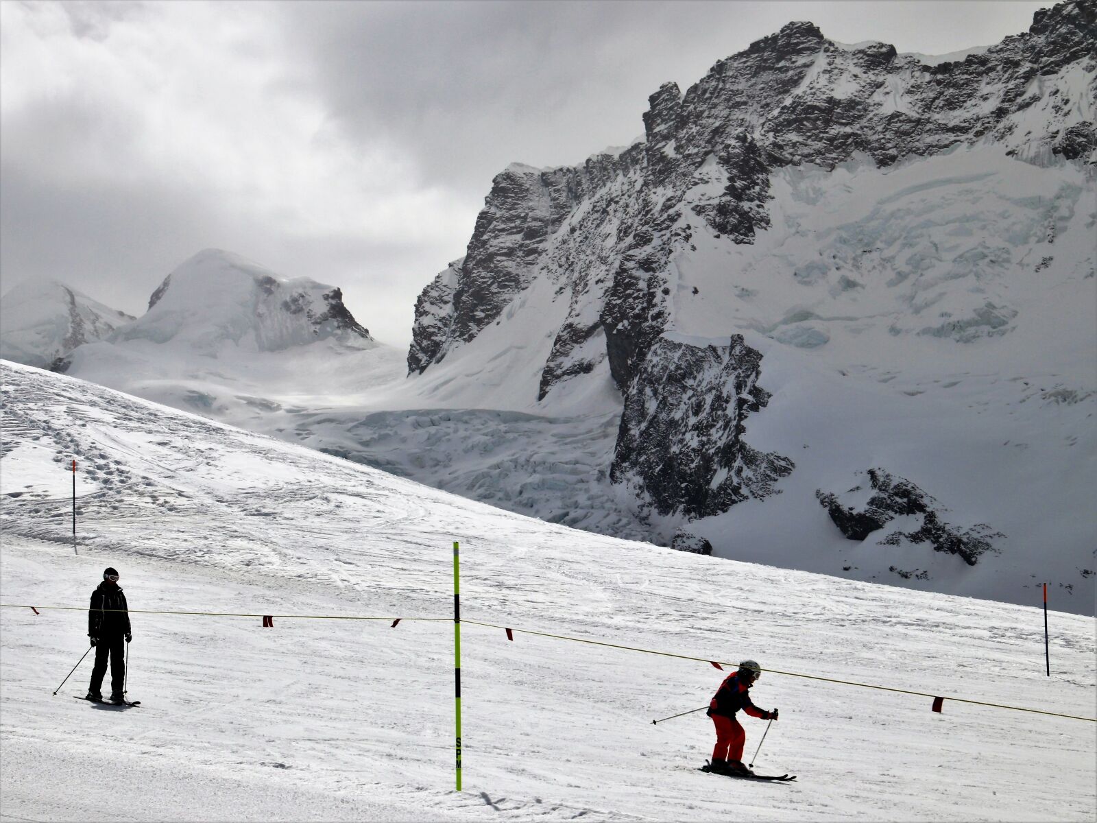 Canon EOS 80D sample photo. Ski, zermatt, skiers photography