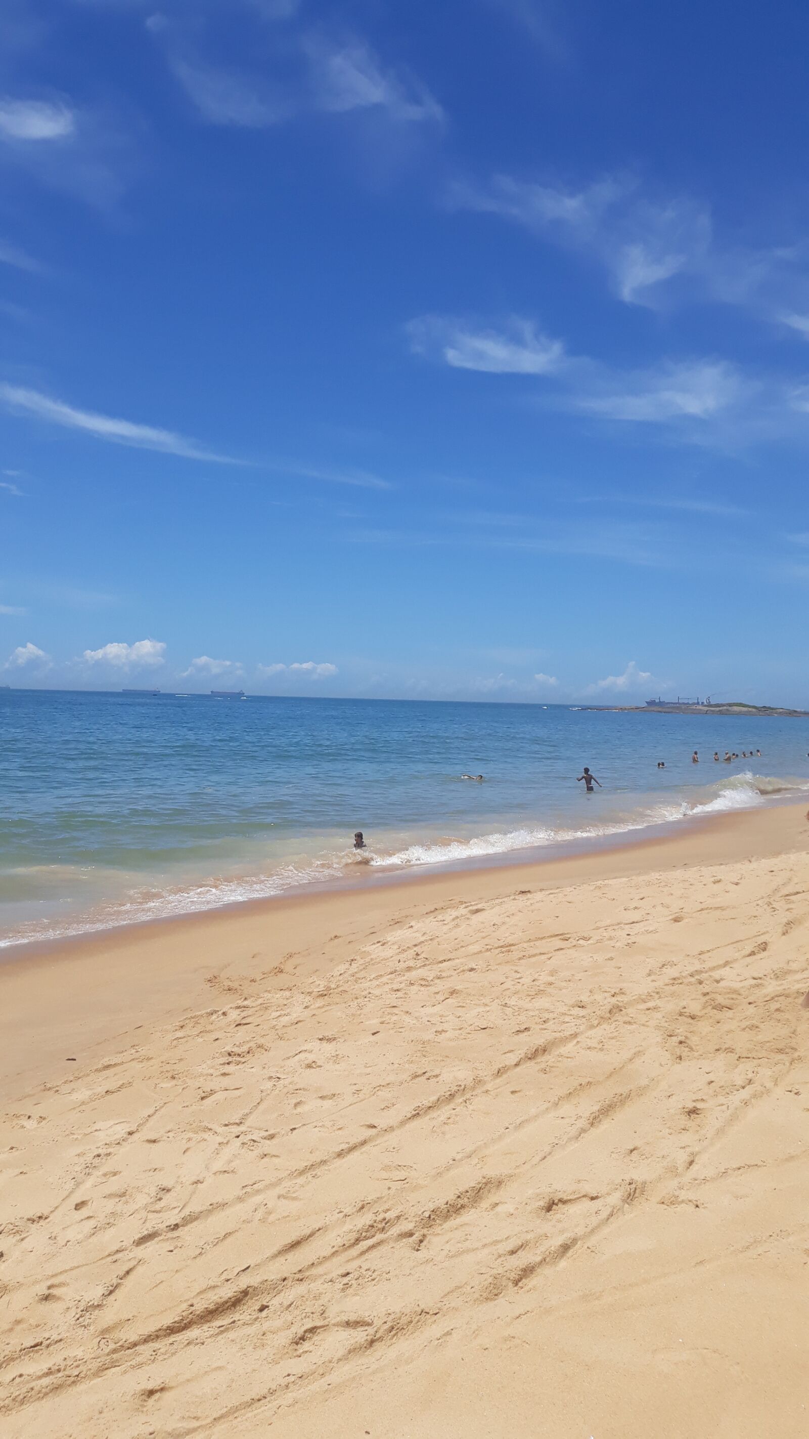 Samsung Galaxy J5 Pro sample photo. Beach, blue, the cloud photography