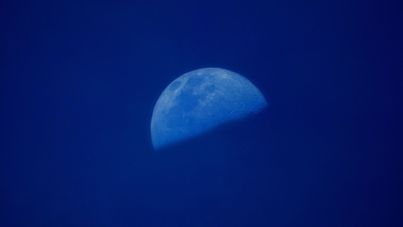 Panasonic Lumix DMC-FZ70 sample photo. Moon, astro, natural satellite photography