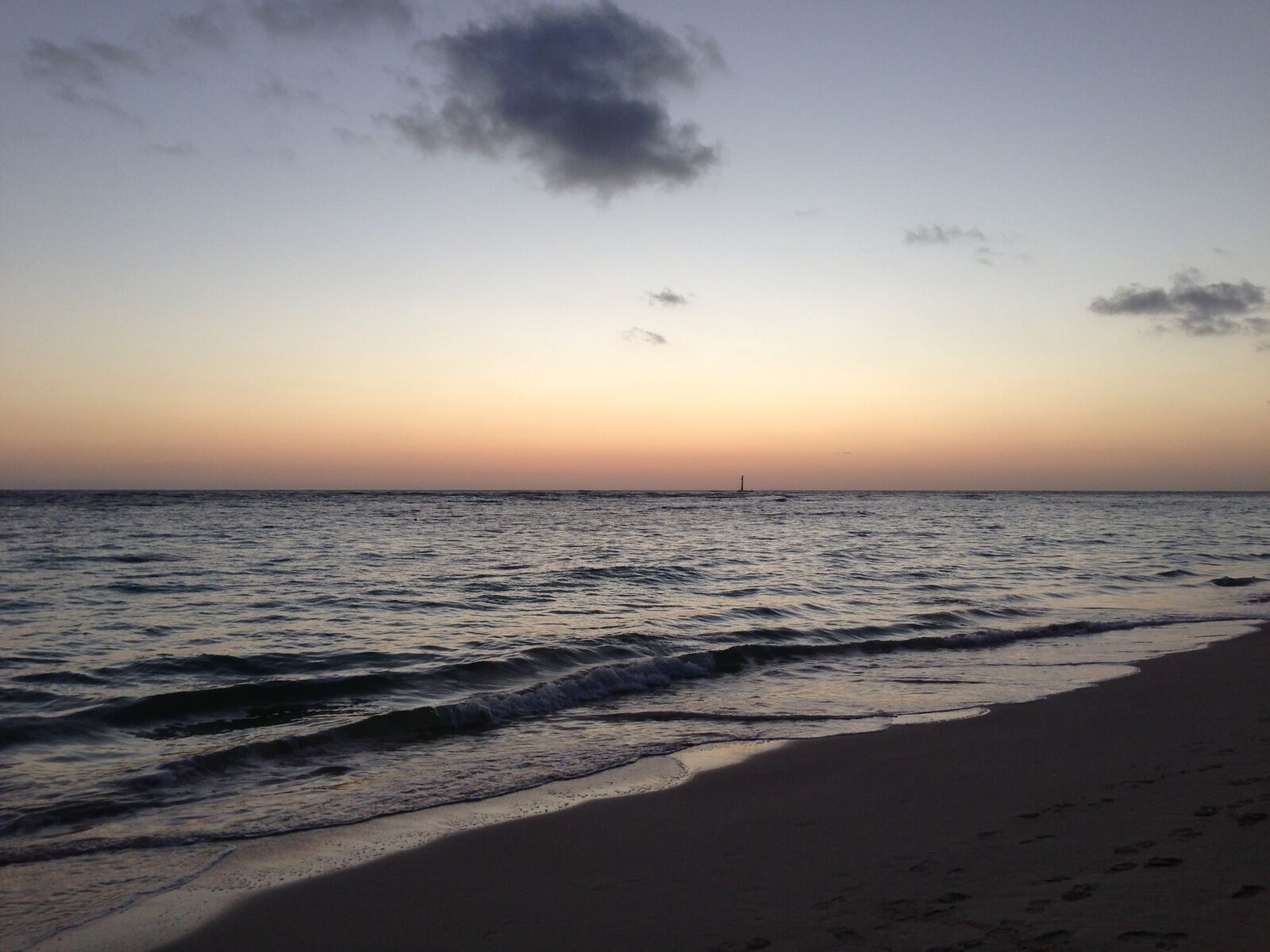 Apple iPhone 5 sample photo. Beach, sunset, twilight photography