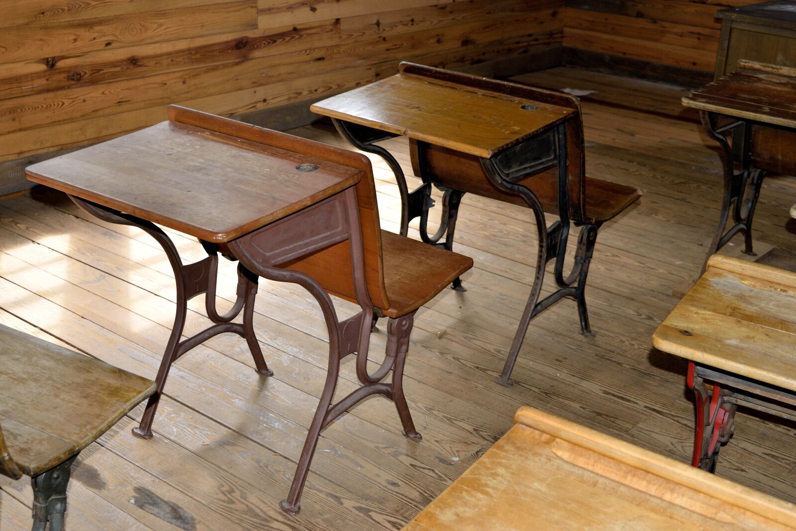 Nikon D3300 sample photo. Antique, wood desk, school photography