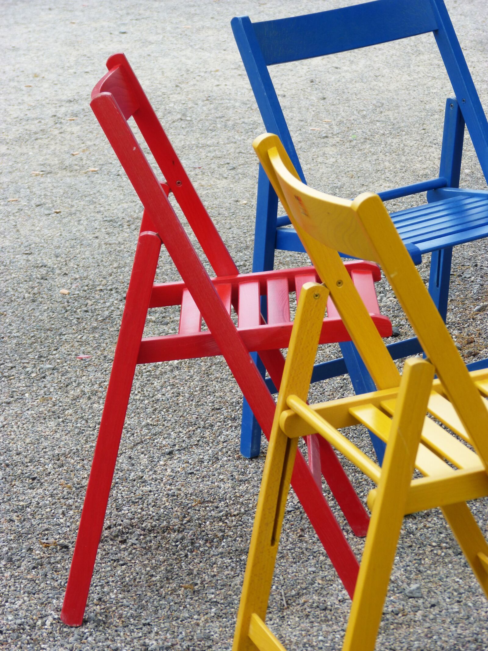 Panasonic DMC-FZ62 sample photo. Chairs, colors, folding chairs photography