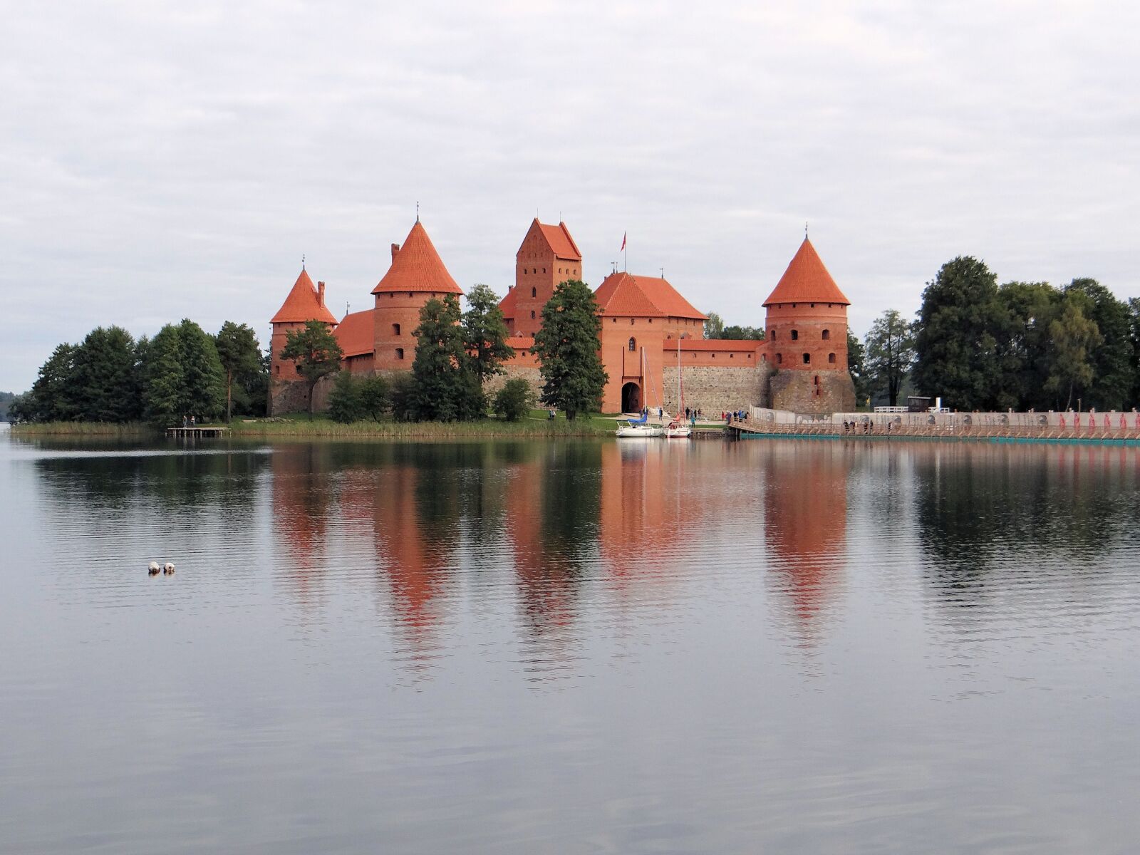 Sony DSC-HX200V sample photo. Trakai, castle, brick photography