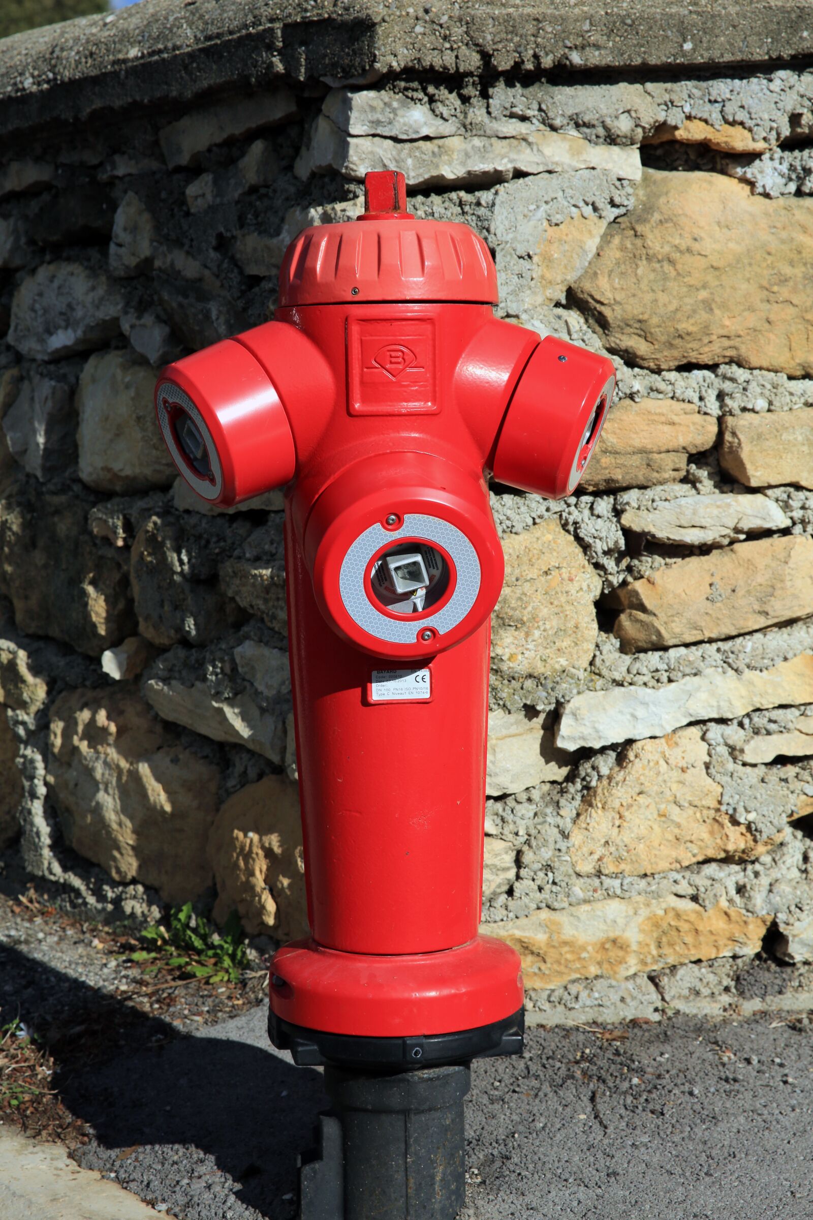 Canon EF 24-70mm F2.8L II USM sample photo. Terminal fire, urban furniture photography