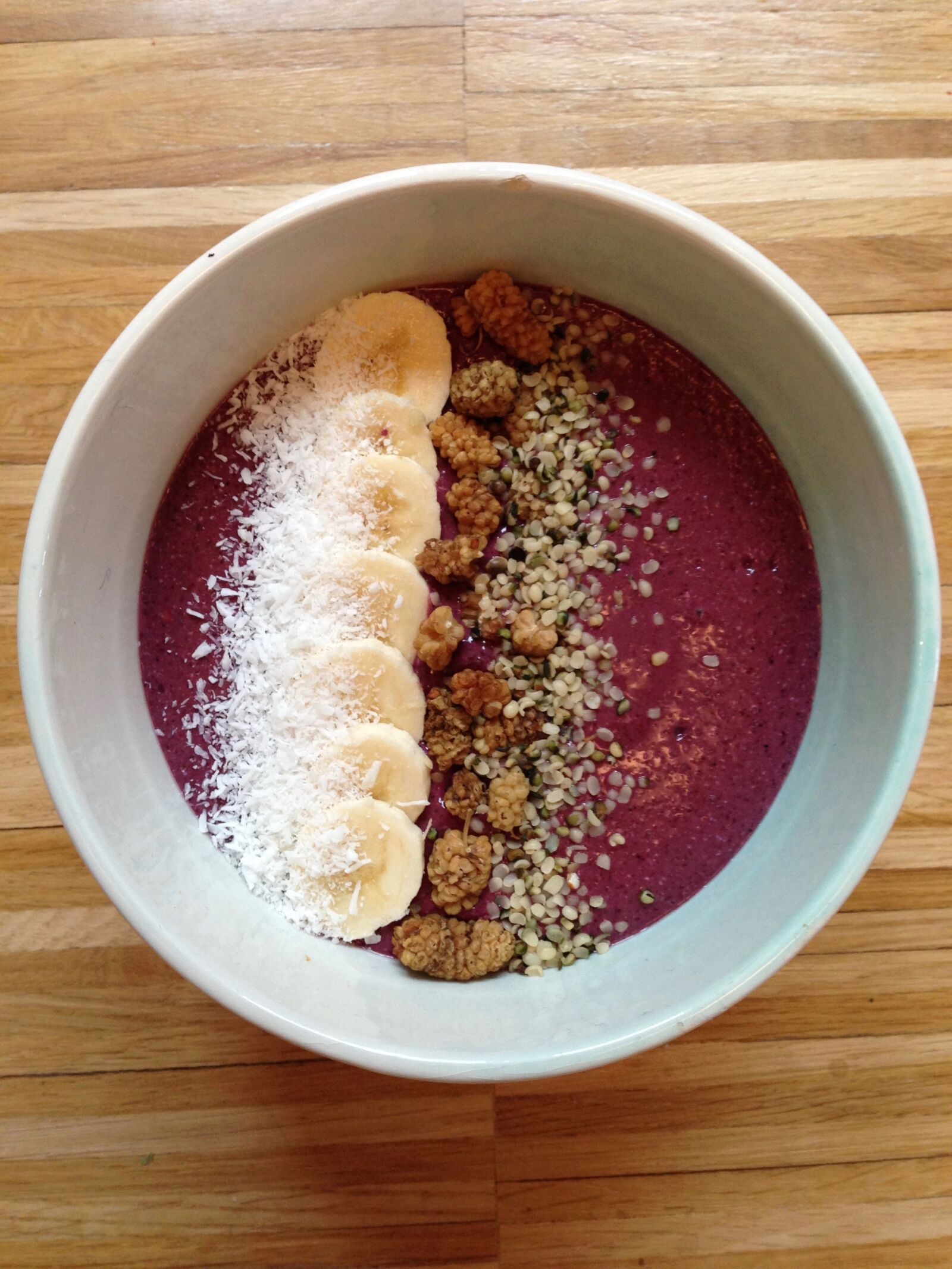 iPhone 5 back camera 4.12mm f/2.4 sample photo. Fruity, smoothie, fear photography
