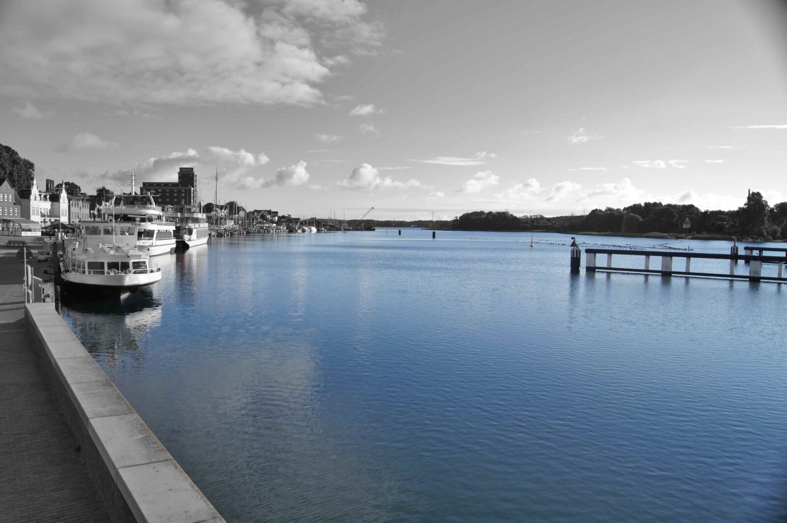 Sony SLT-A33 sample photo. Kappeln, water, port photography