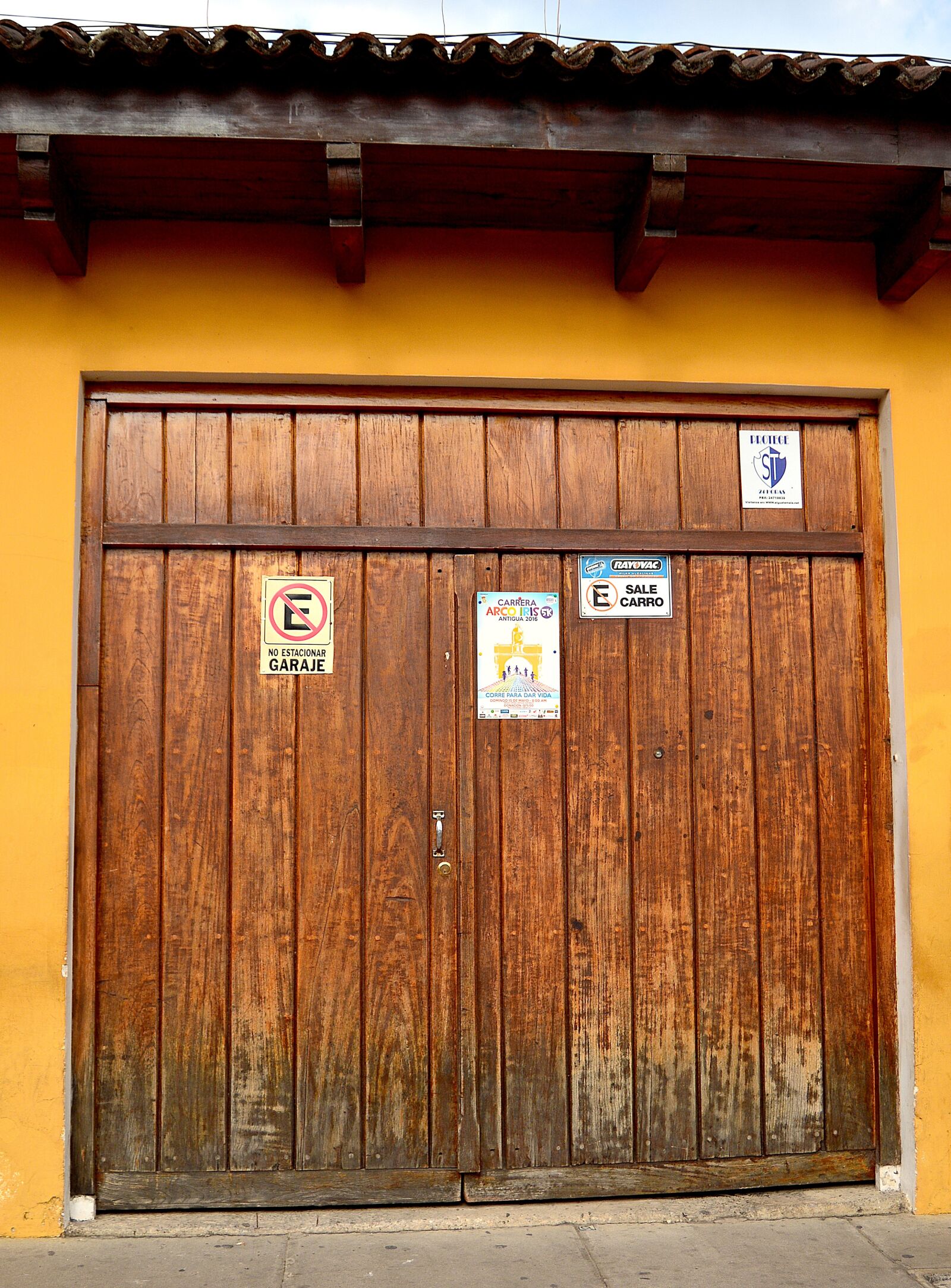 Nikon D5200 sample photo. Door, wood, wooden door photography