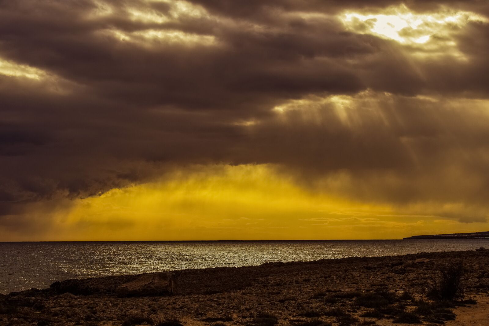 Nikon D3300 sample photo. Coast, rocky, sky photography