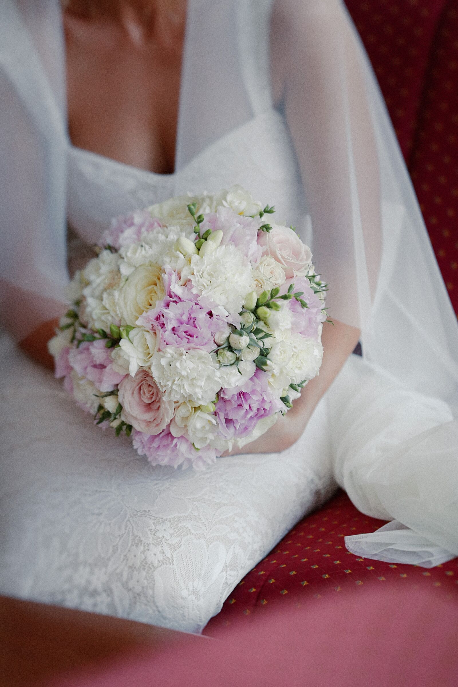 Canon EOS 5D Mark III sample photo. Wedding dress, ceremony, wedding photography