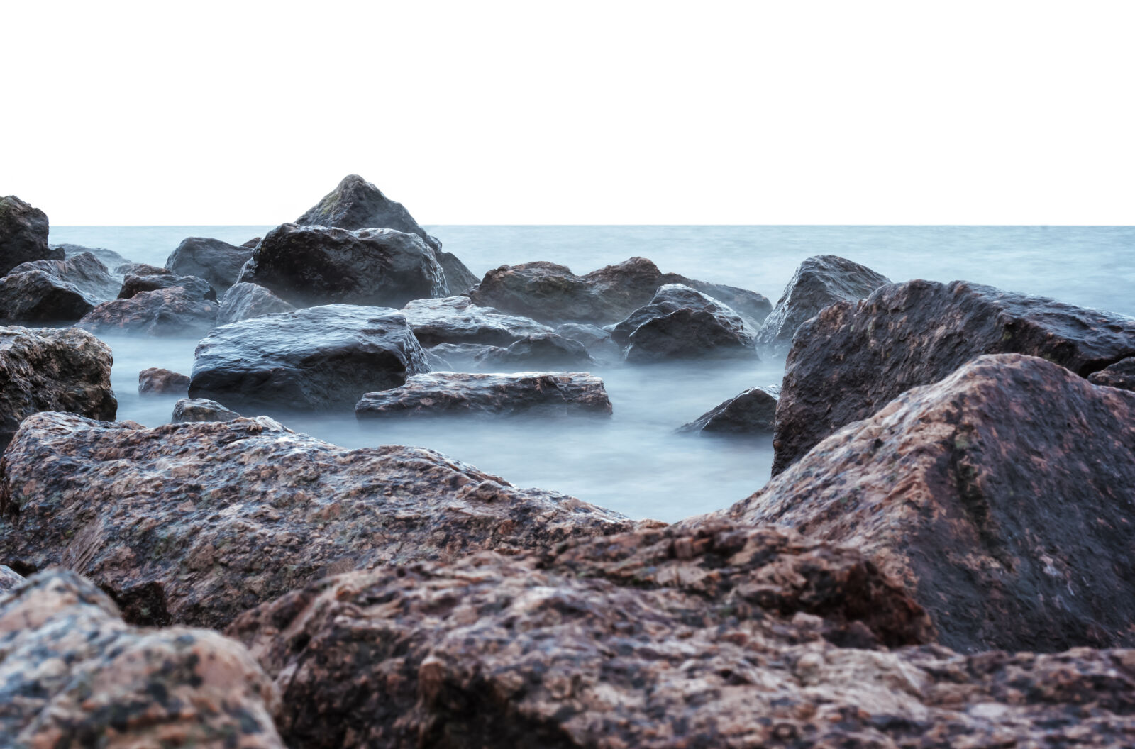 Sony Alpha DSLR-A230 + Sony DT 50mm F1.8 SAM sample photo. Sea, water, stones, granite photography