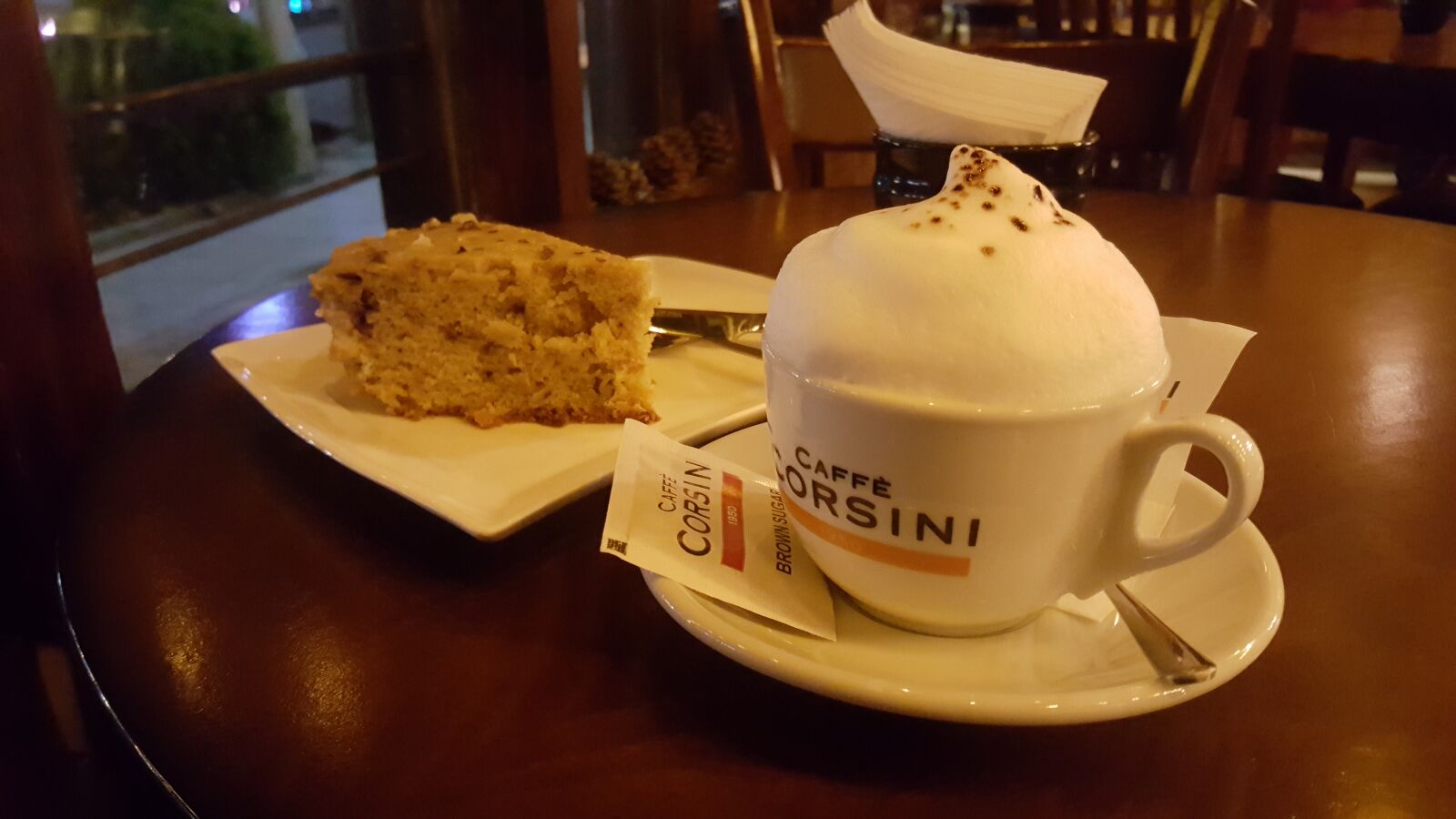 Samsung GALAXY S6 edge sample photo. Cakes, cappuccino, coffee, shop photography