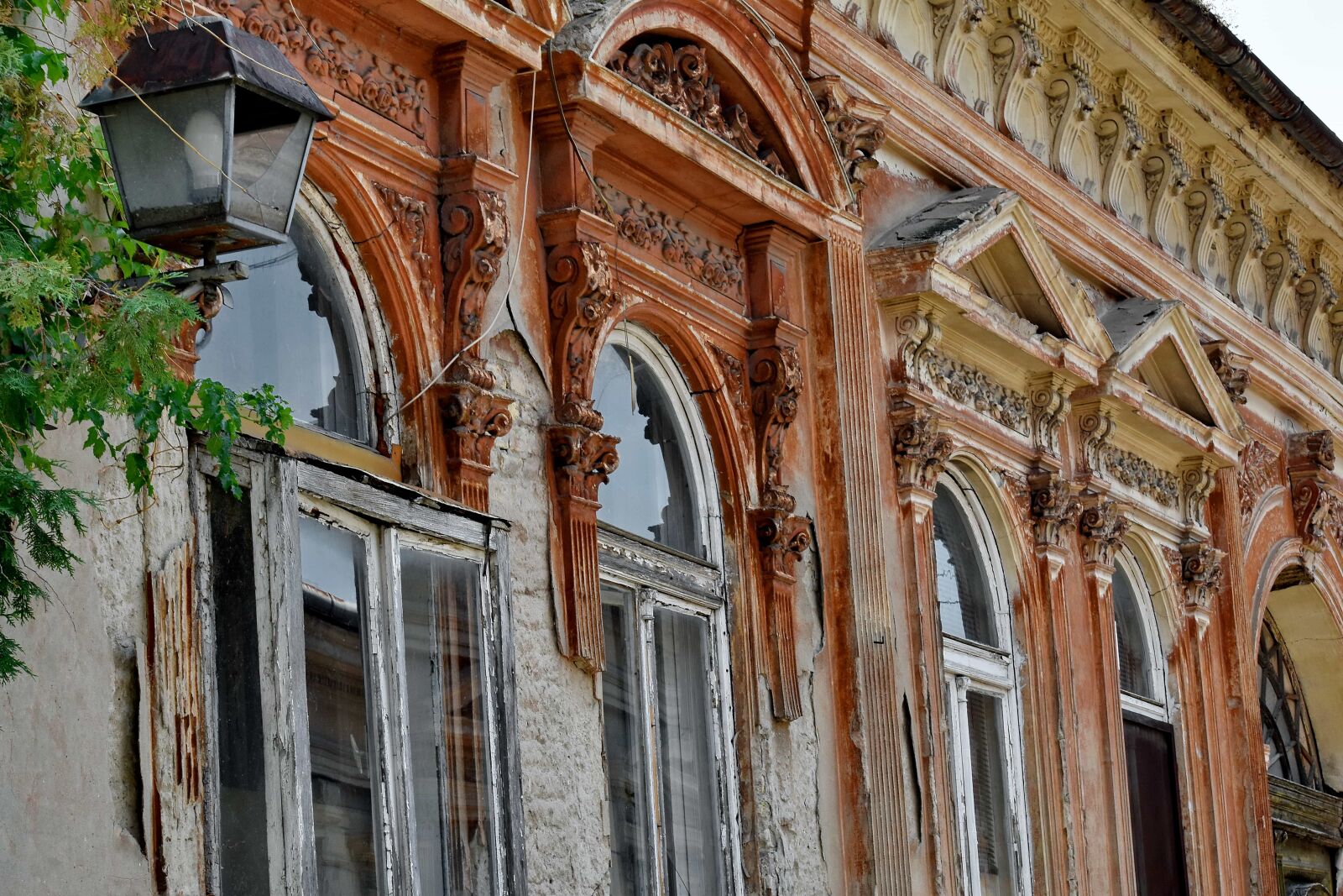 Nikon D5500 sample photo. Abandoned, decay, windows, arch photography