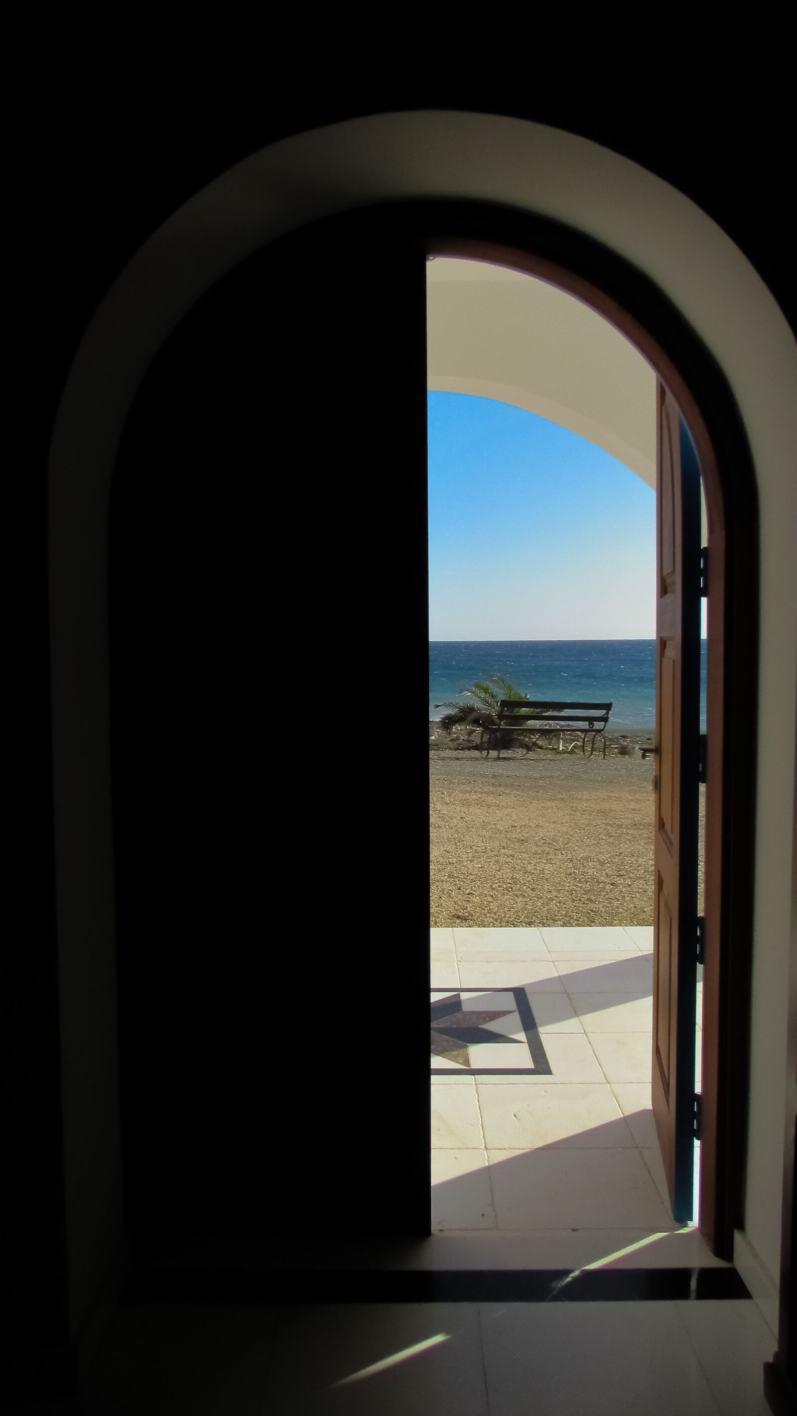 Canon PowerShot SX400 IS sample photo. Door, dark, light photography