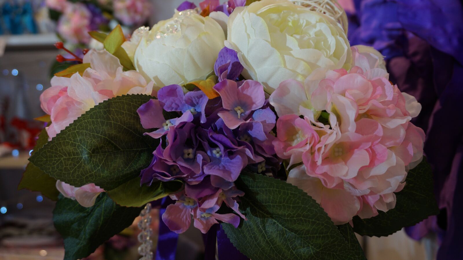 Sony a6000 sample photo. Wedding, flowers, bouquet photography
