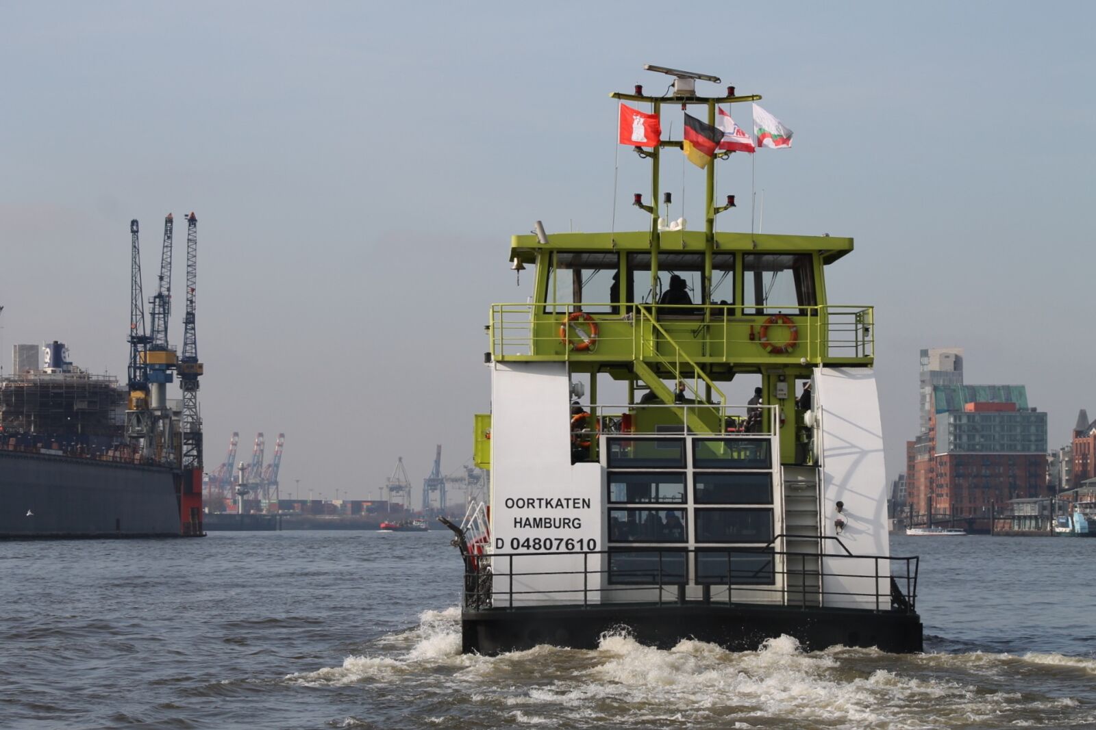 Canon EF 75-300mm f/4-5.6 sample photo. Port, hamburg, barges photography