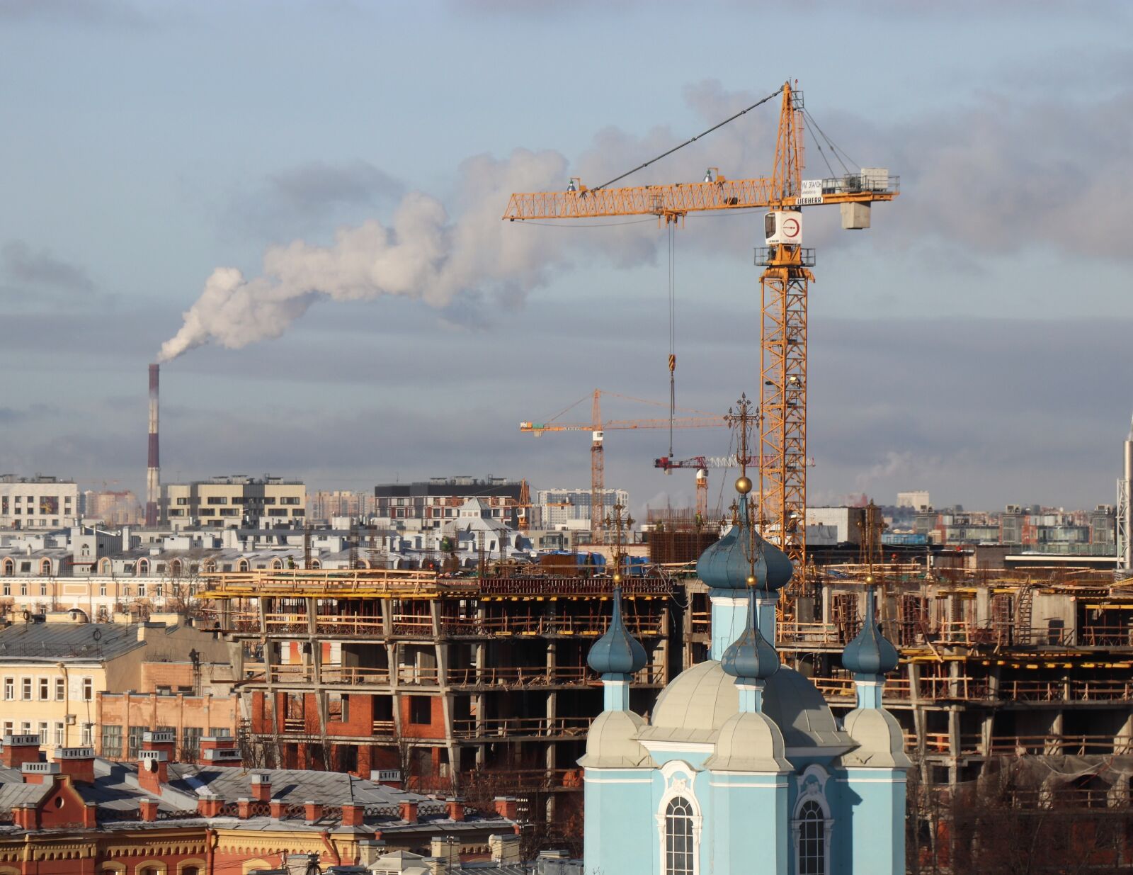 Canon EOS 77D (EOS 9000D / EOS 770D) sample photo. City, construction, crane photography