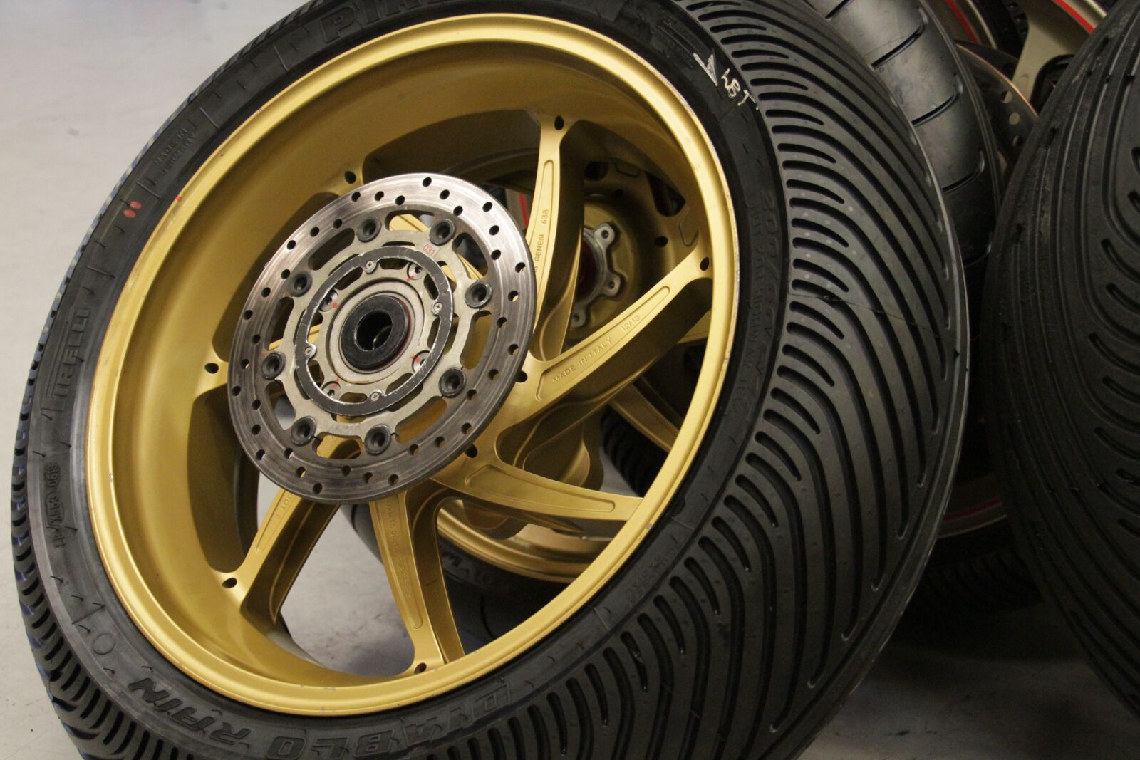 Canon EOS 7D sample photo. Tire, tread, wheel photography
