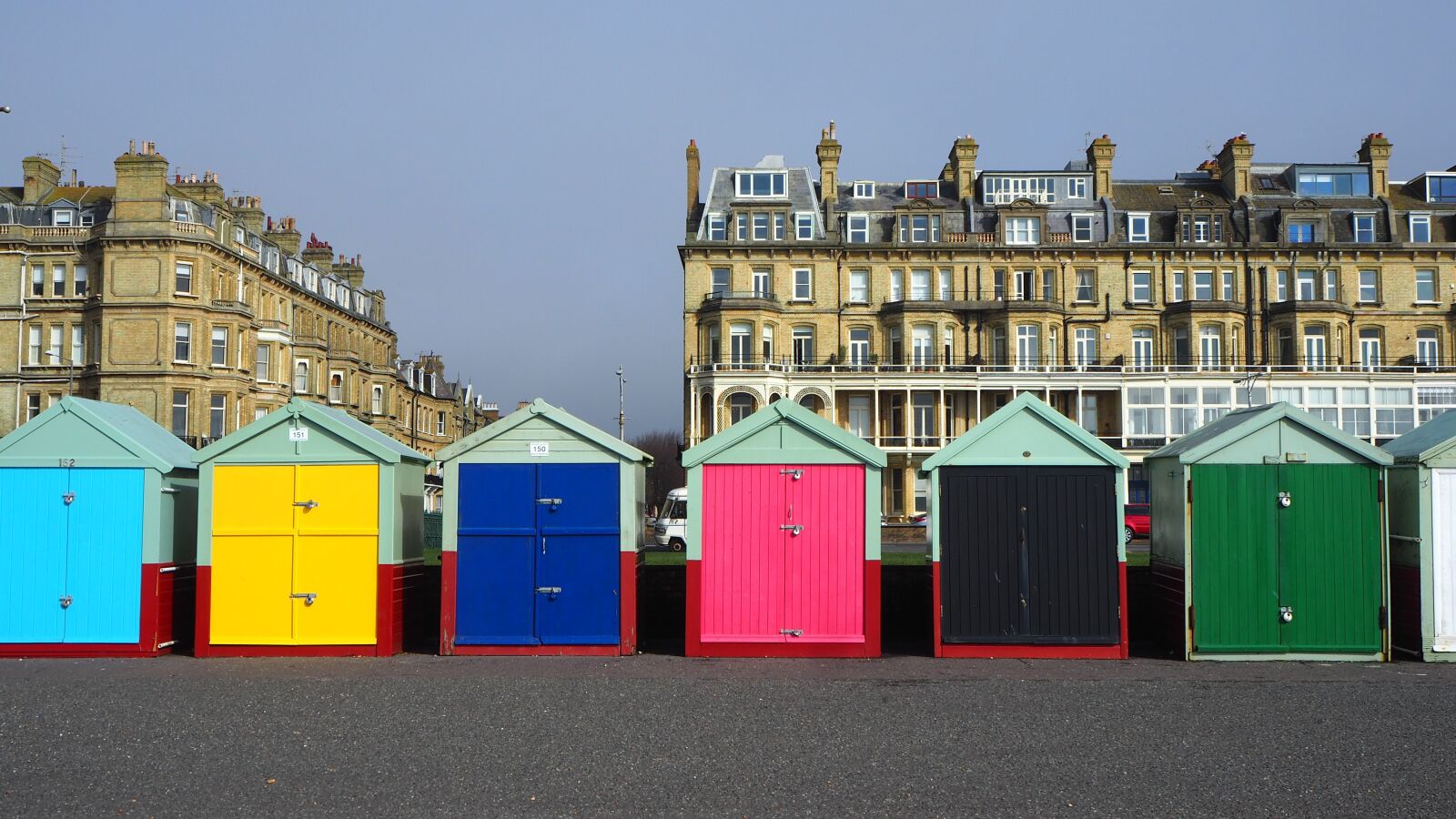 Olympus OM-D E-M10 II sample photo. Hove, beach huts, brighton photography