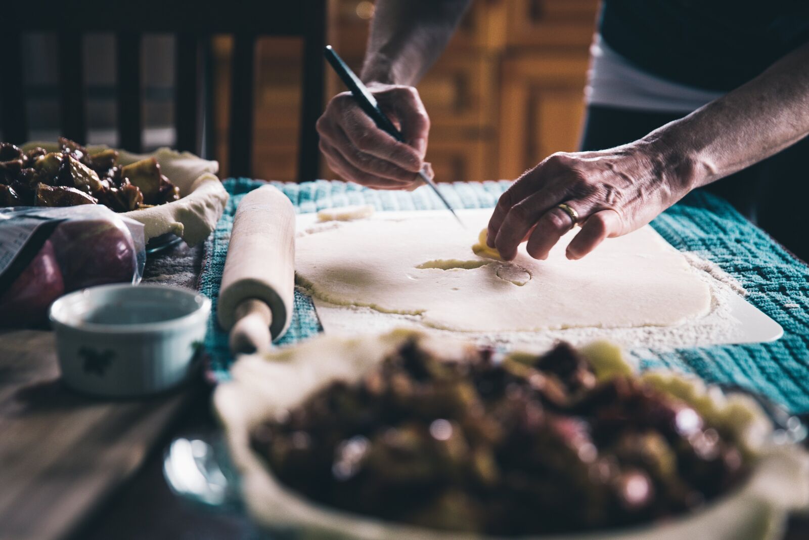 Canon EF 24-70mm F2.8L II USM sample photo. People, hand, chef photography