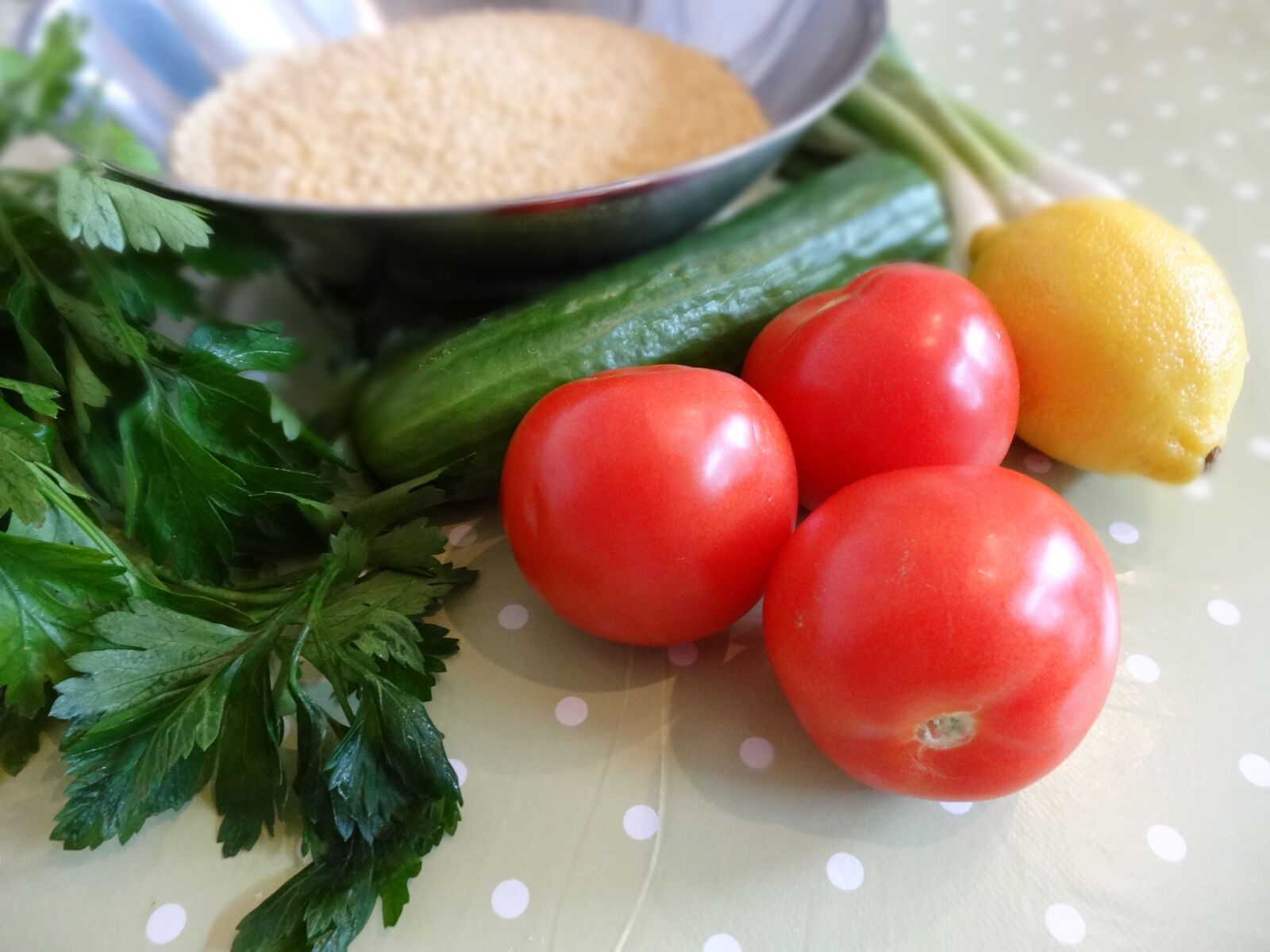 Sony Cyber-shot DSC-HX20V sample photo. Food, vegetable, salad photography