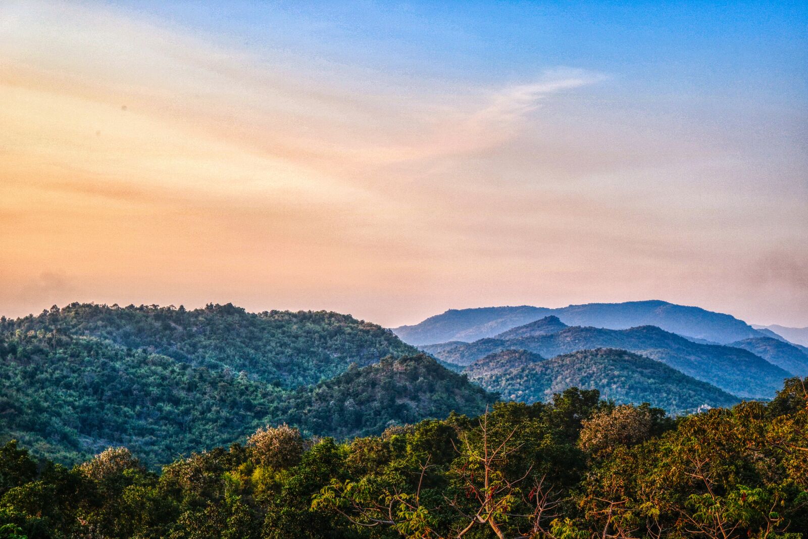 Canon EOS 750D (EOS Rebel T6i / EOS Kiss X8i) sample photo. Highlands, twilight, dusk photography