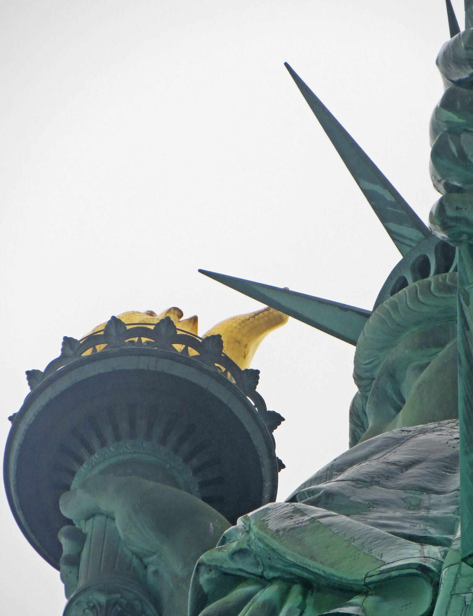 Canon PowerShot SX240 HS sample photo. City, hand, cloudy, new photography