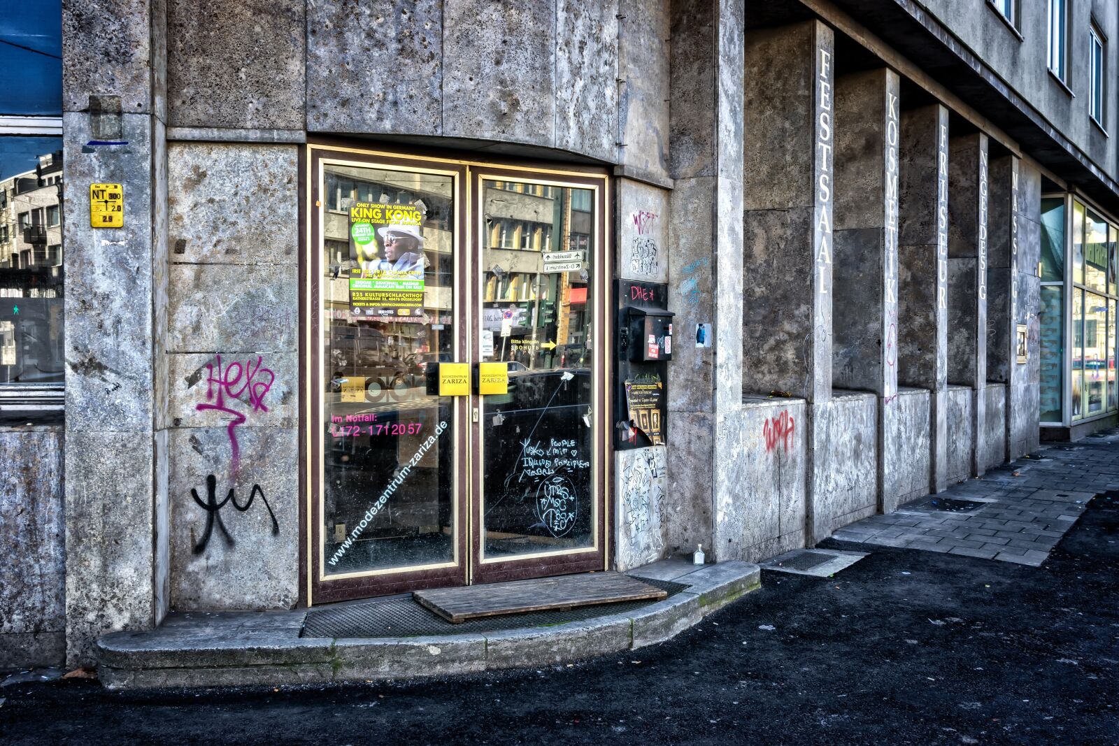 Nikon D3300 sample photo. Business, music, local photography