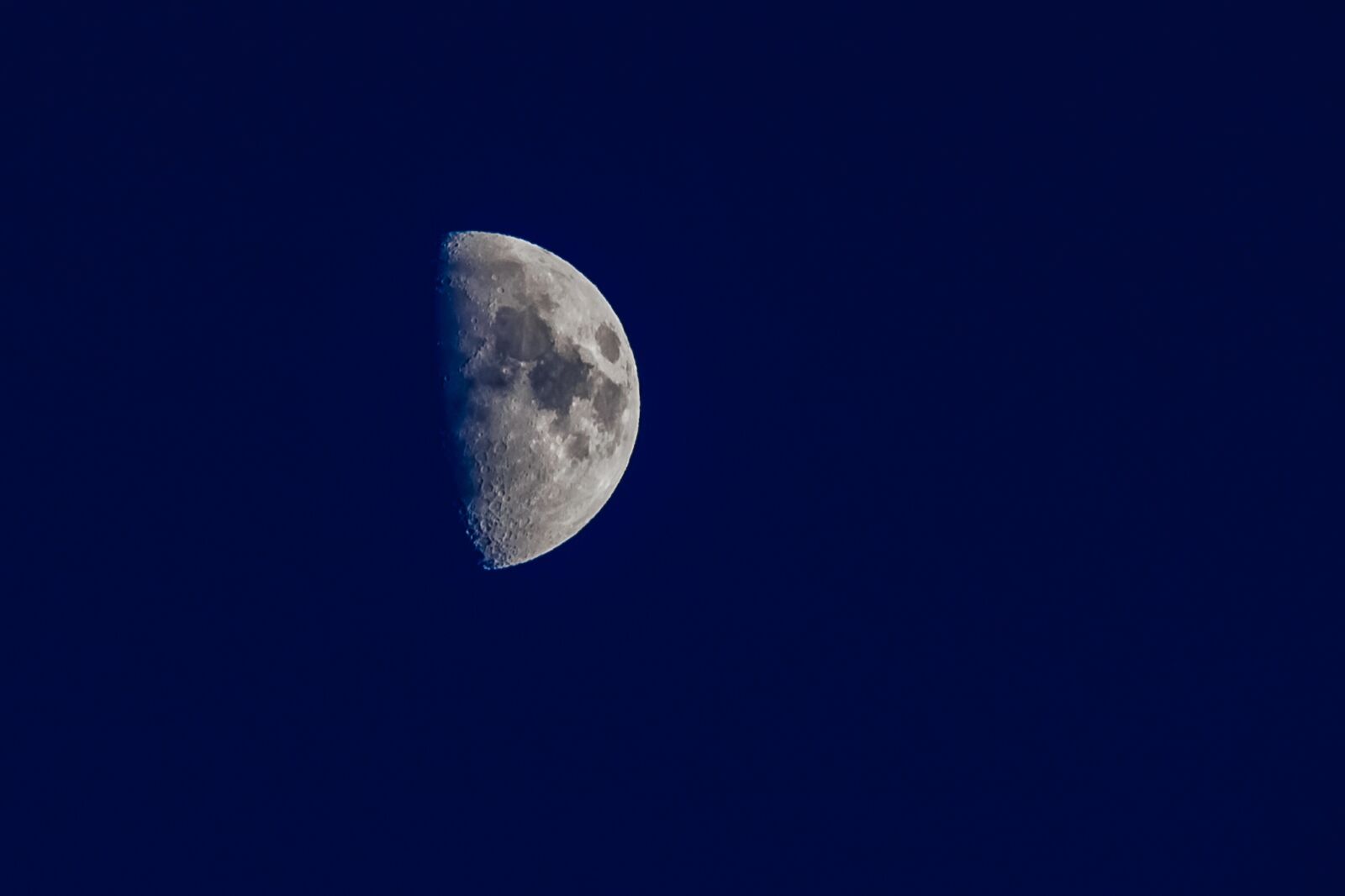 Canon EOS 100D (EOS Rebel SL1 / EOS Kiss X7) sample photo. Moon, night, sky photography
