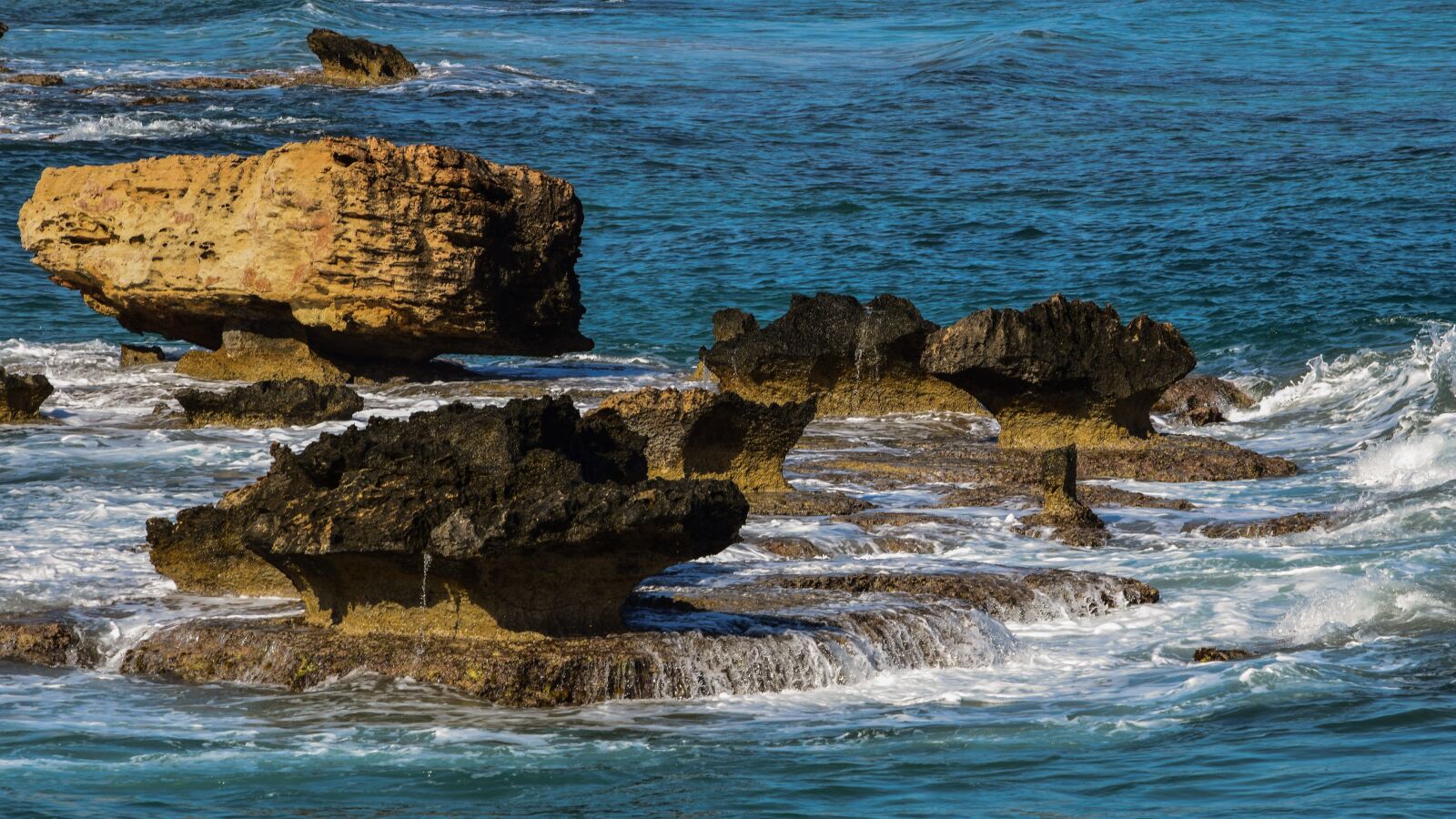 Nikon D3300 sample photo. Rocky coast, rock, seashore photography