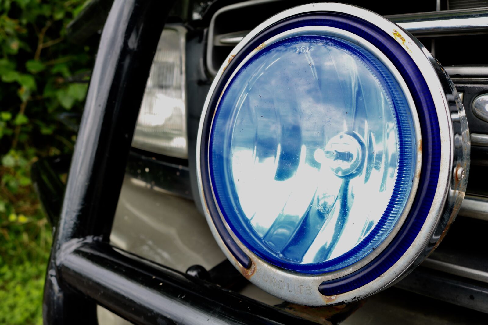 Canon EOS 750D (EOS Rebel T6i / EOS Kiss X8i) sample photo. Car headlights, lamp, spotlight photography
