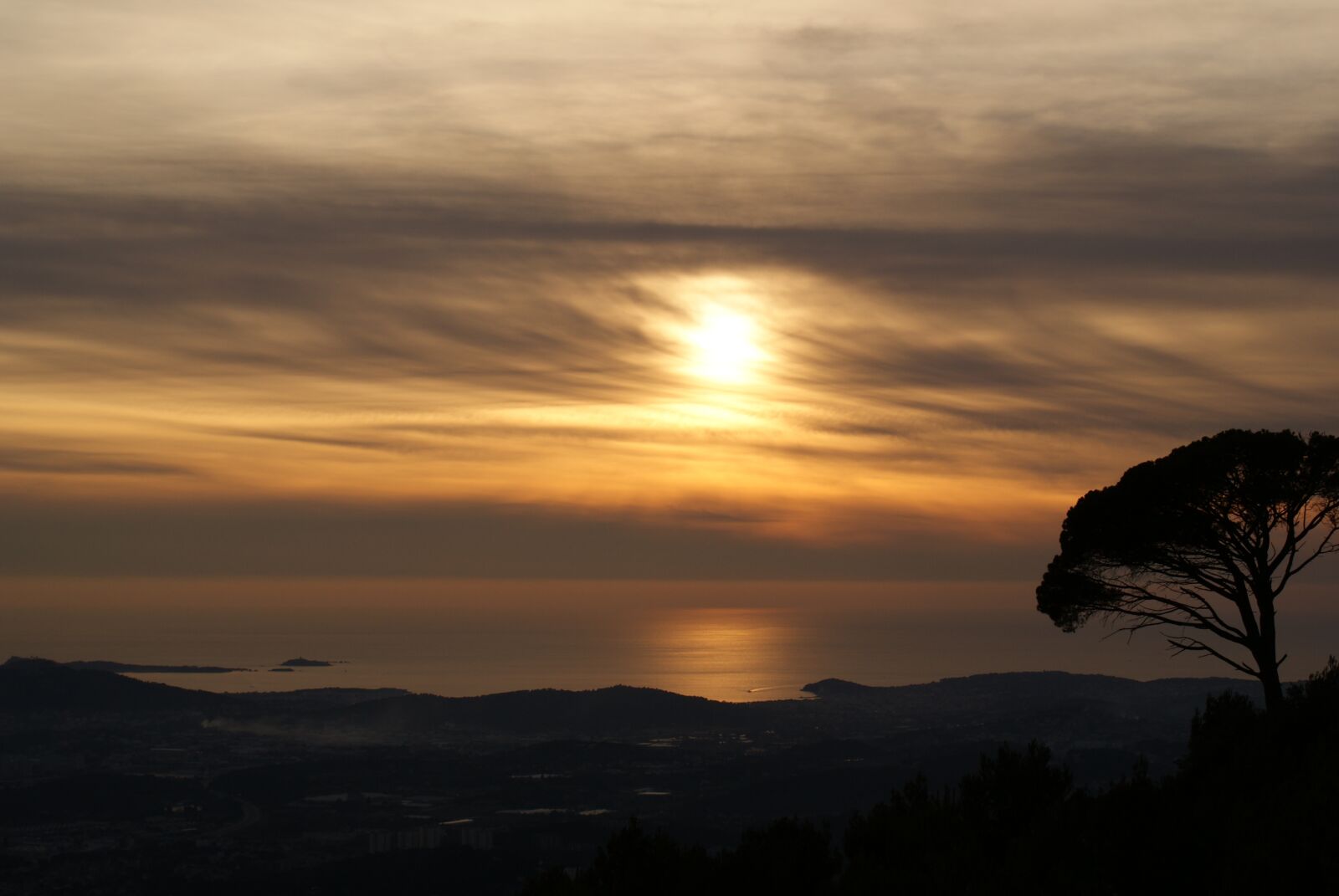 Sony Alpha DSLR-A300 sample photo. Sun, sunset, sky photography