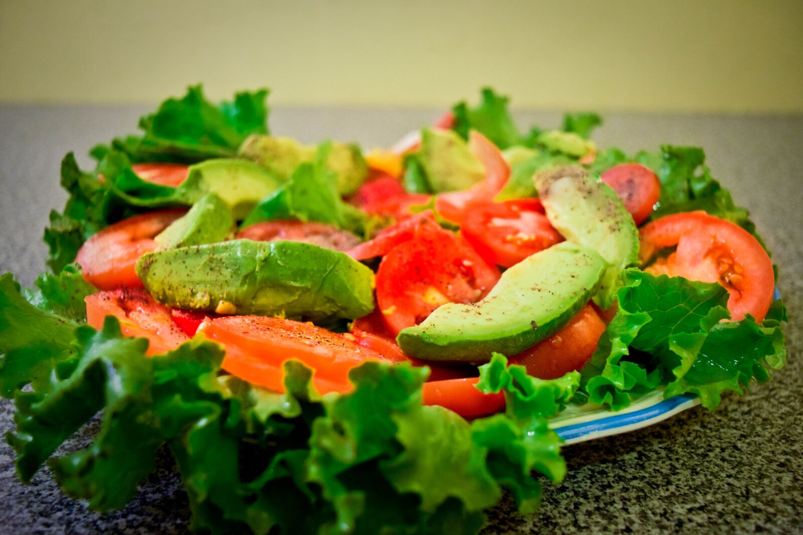 Nikon D5300 sample photo. Salad, avocado, tomato photography