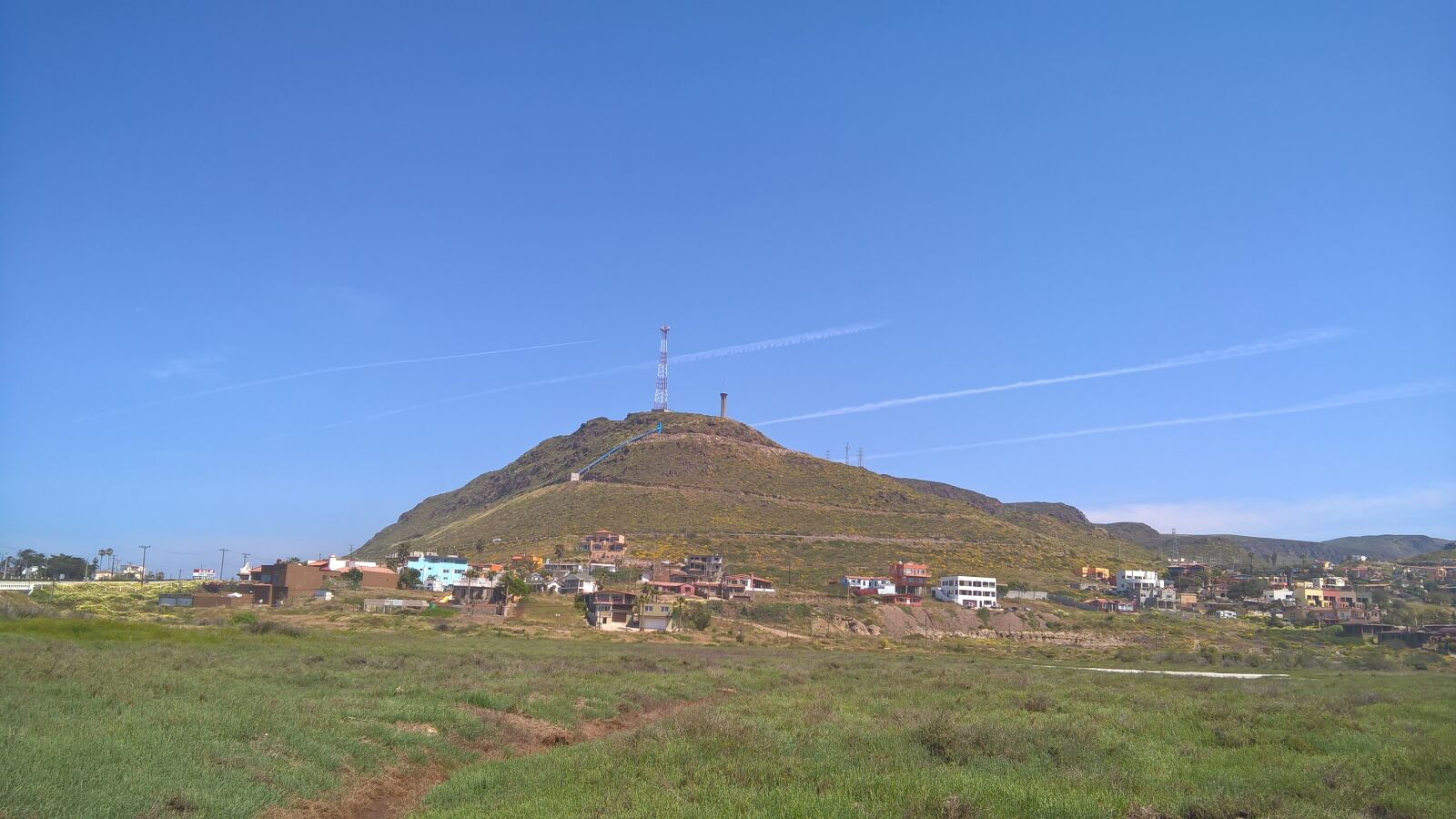 Microsoft Lumia 640 XL sample photo. Hill, town photography