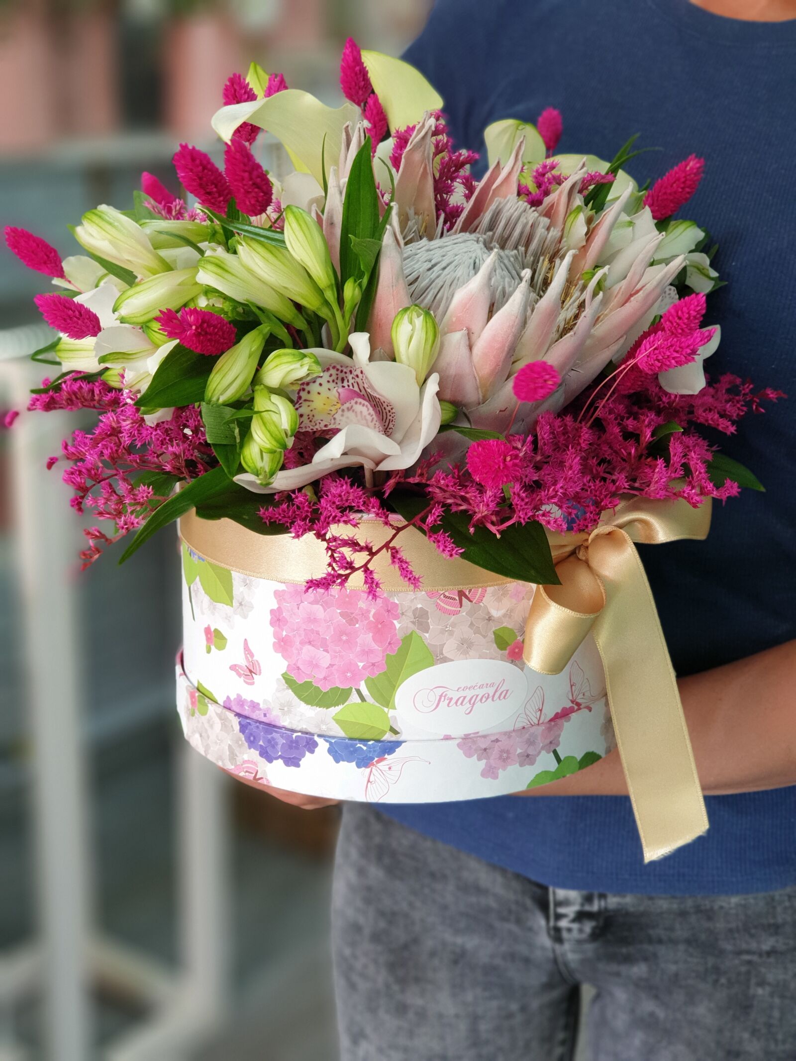 Samsung Galaxy Note9 sample photo. Flower, wedding, box photography