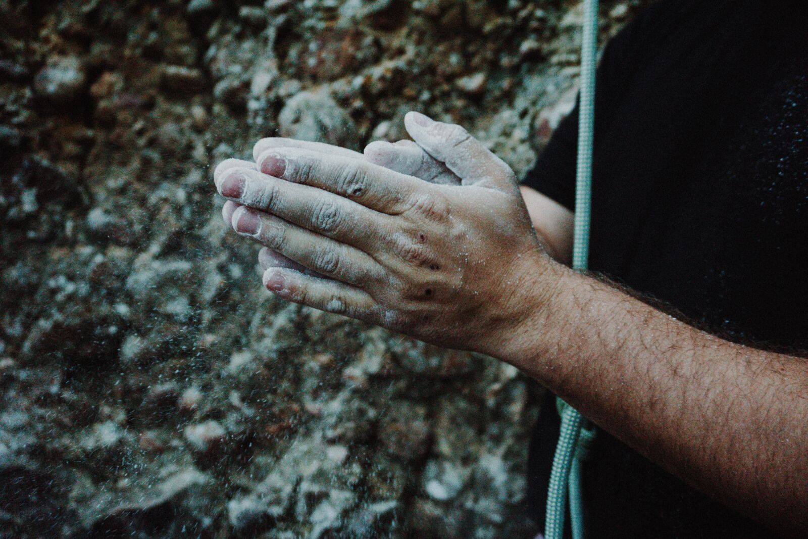 Sony a6000 sample photo. Dirty, hands, man photography